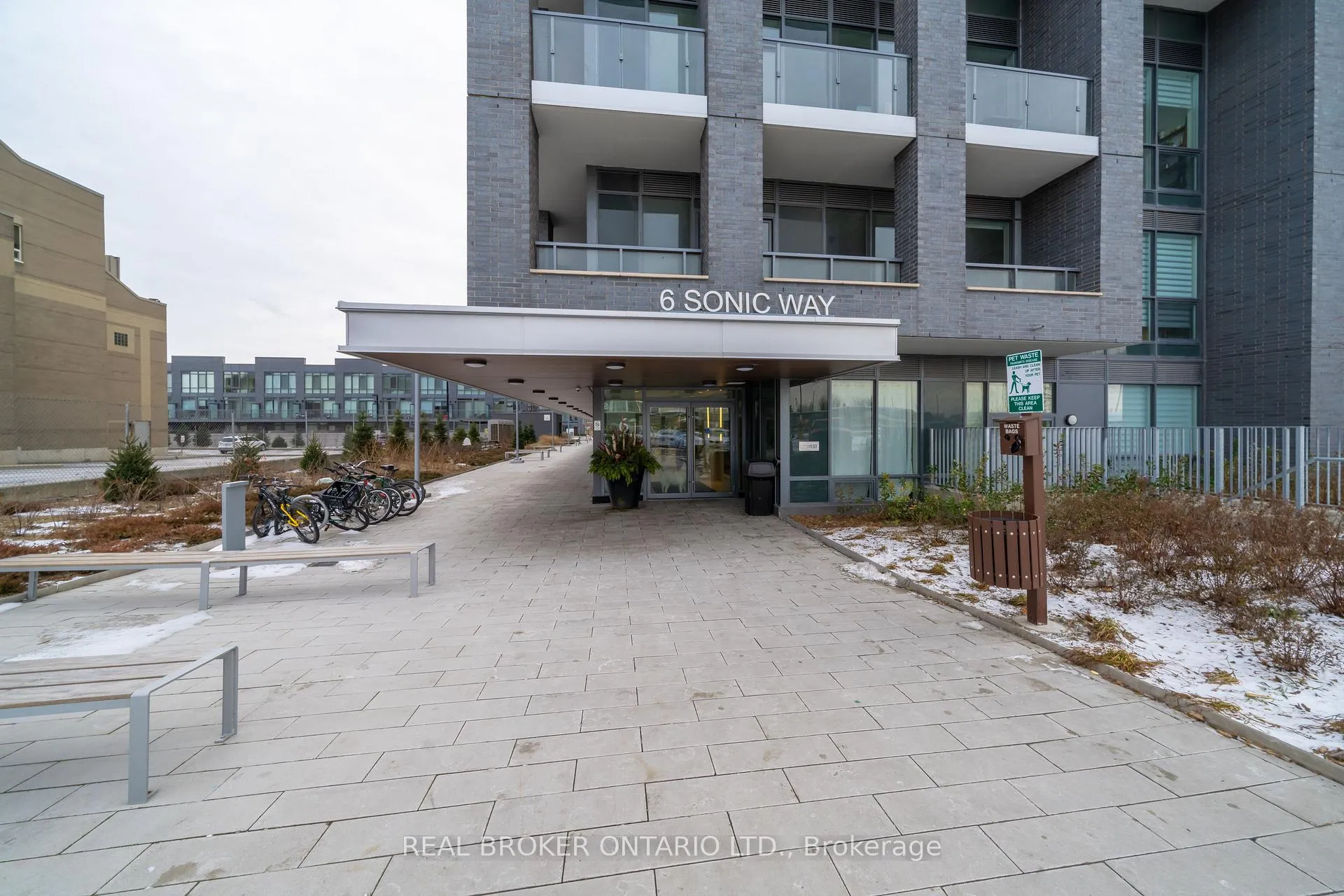 Photo 2 of Unit 1601, 6 Sonic Way, Toronto, Flemingdon Park — HOMEH
