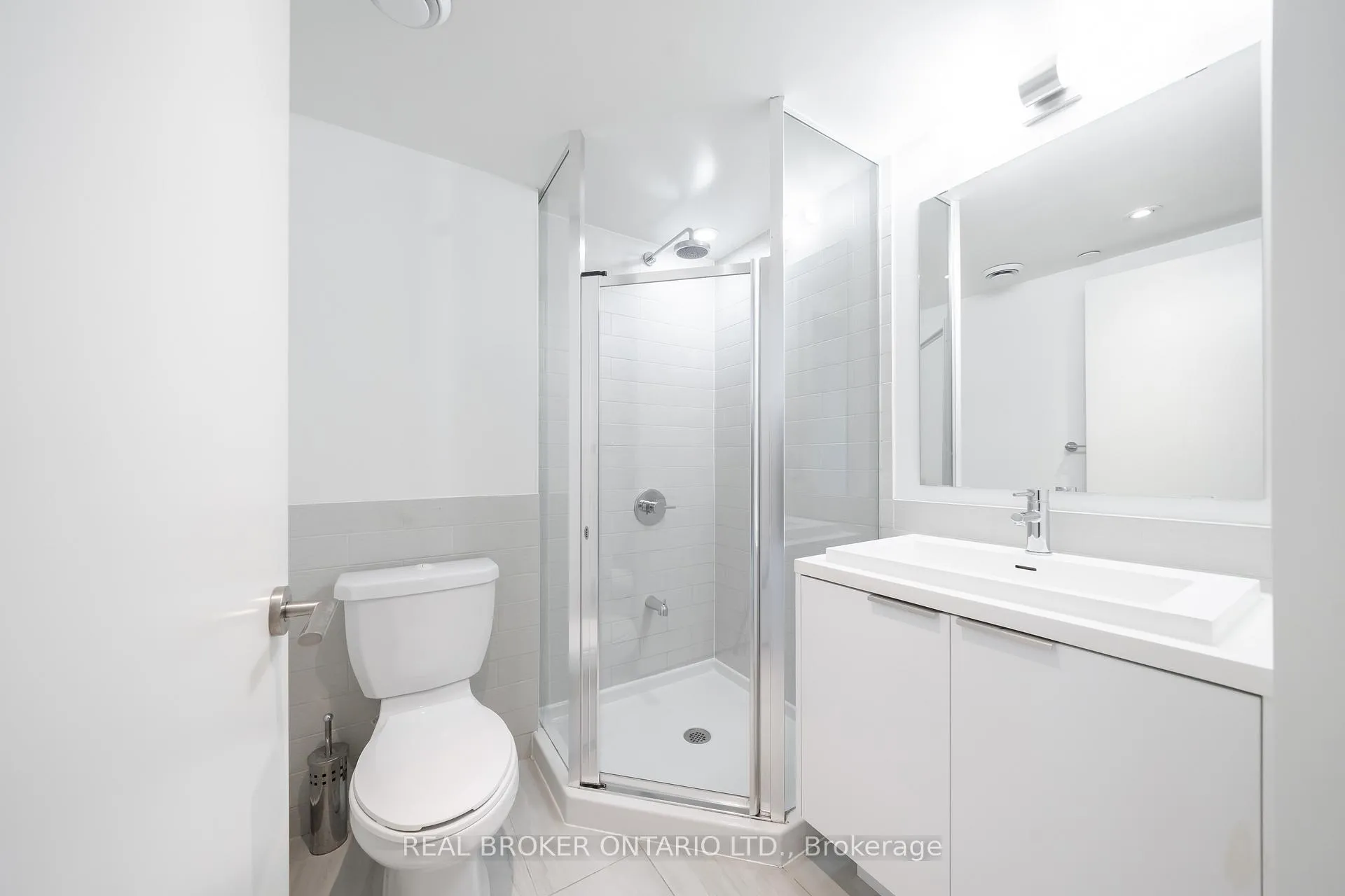 Photo 3 of Unit 1601, 6 Sonic Way, Toronto, Flemingdon Park — HOMEH