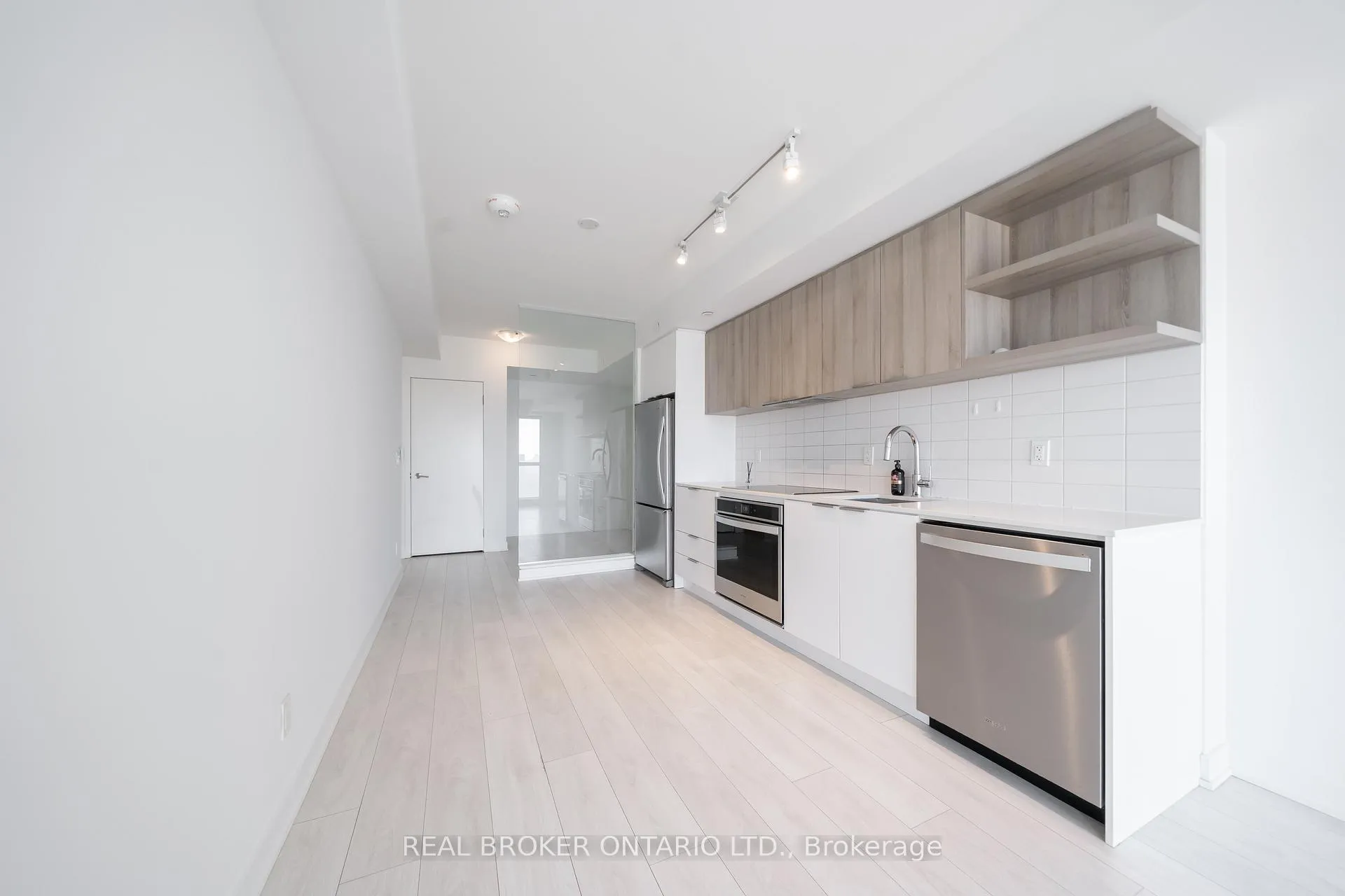 Photo 10 of Unit 1601, 6 Sonic Way, Toronto, Flemingdon Park — HOMEH