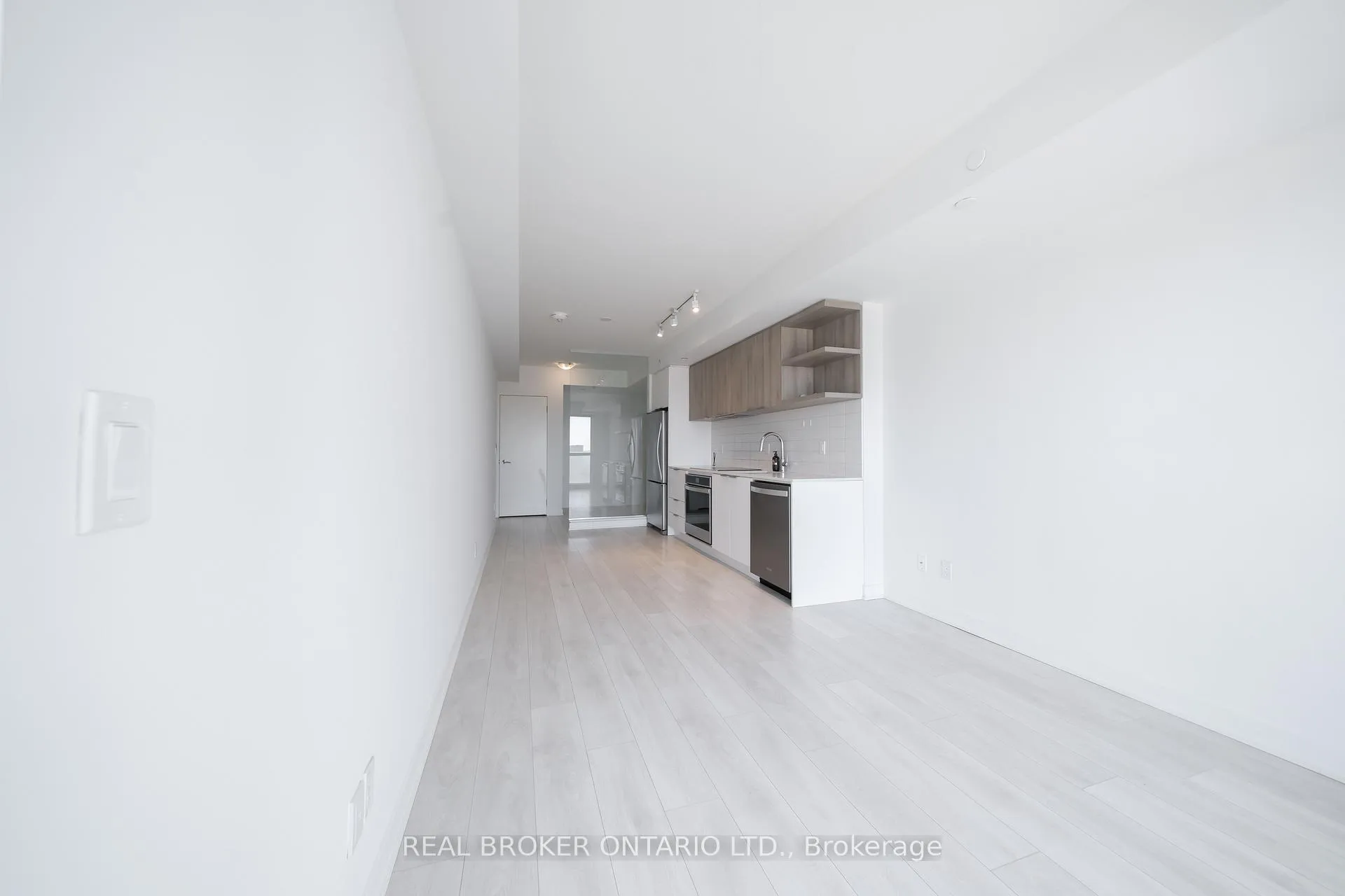 Photo 12 of Unit 1601, 6 Sonic Way, Toronto, Flemingdon Park — HOMEH