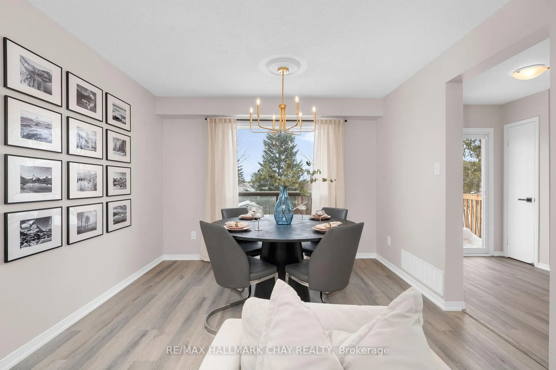 Photo 7 of 25 Garden Drive, Barrie, Allandale Heights — HOMEH
