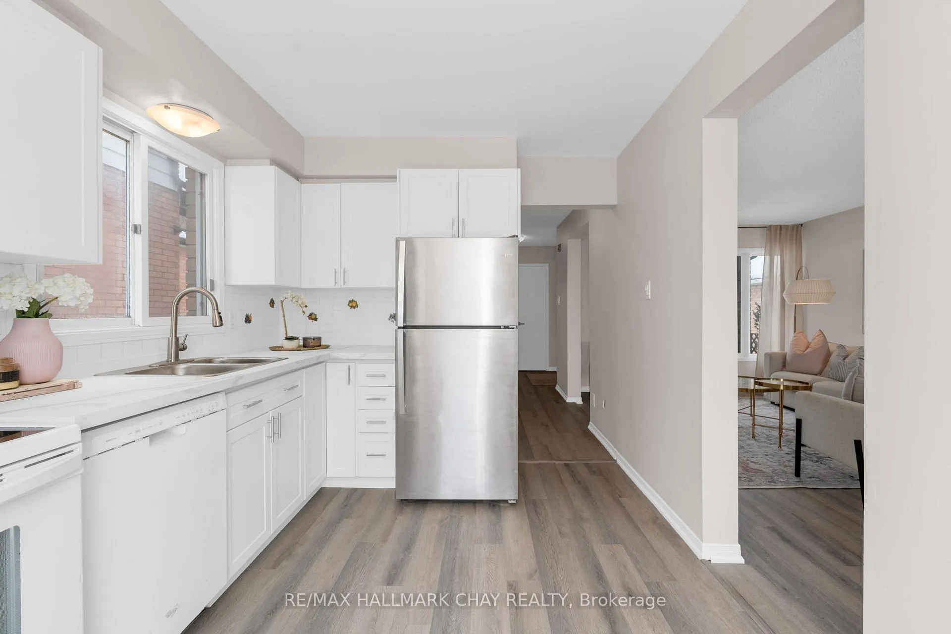 Photo 18 of 25 Garden Drive, Barrie, Allandale Heights — HOMEH