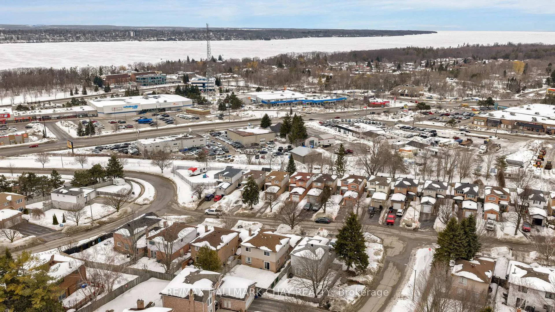 Photo 21 of 25 Garden Drive, Barrie, Allandale Heights — HOMEH