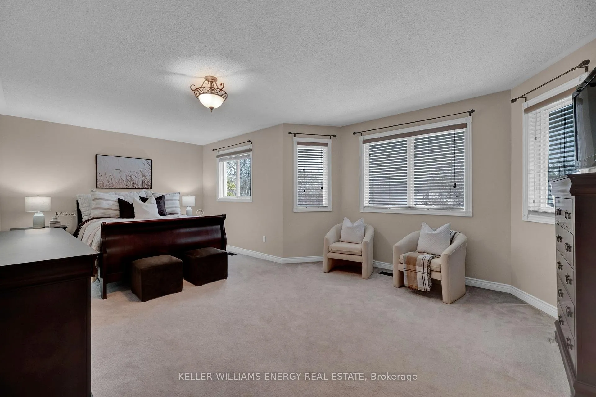 Photo 24 of 5 Snowden Court, Clarington, Newcastle — HOMEH