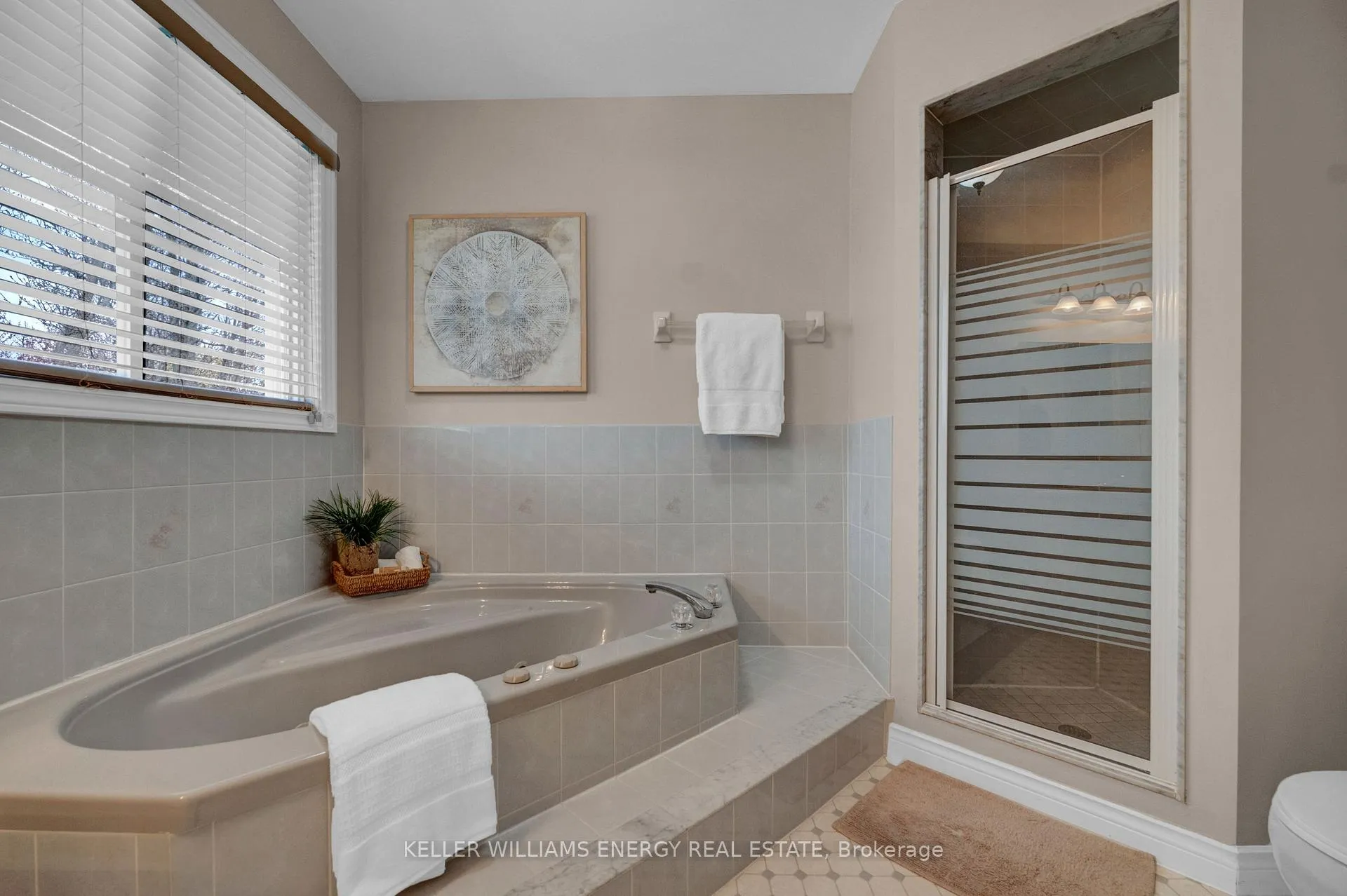 Photo 27 of 5 Snowden Court, Clarington, Newcastle — HOMEH