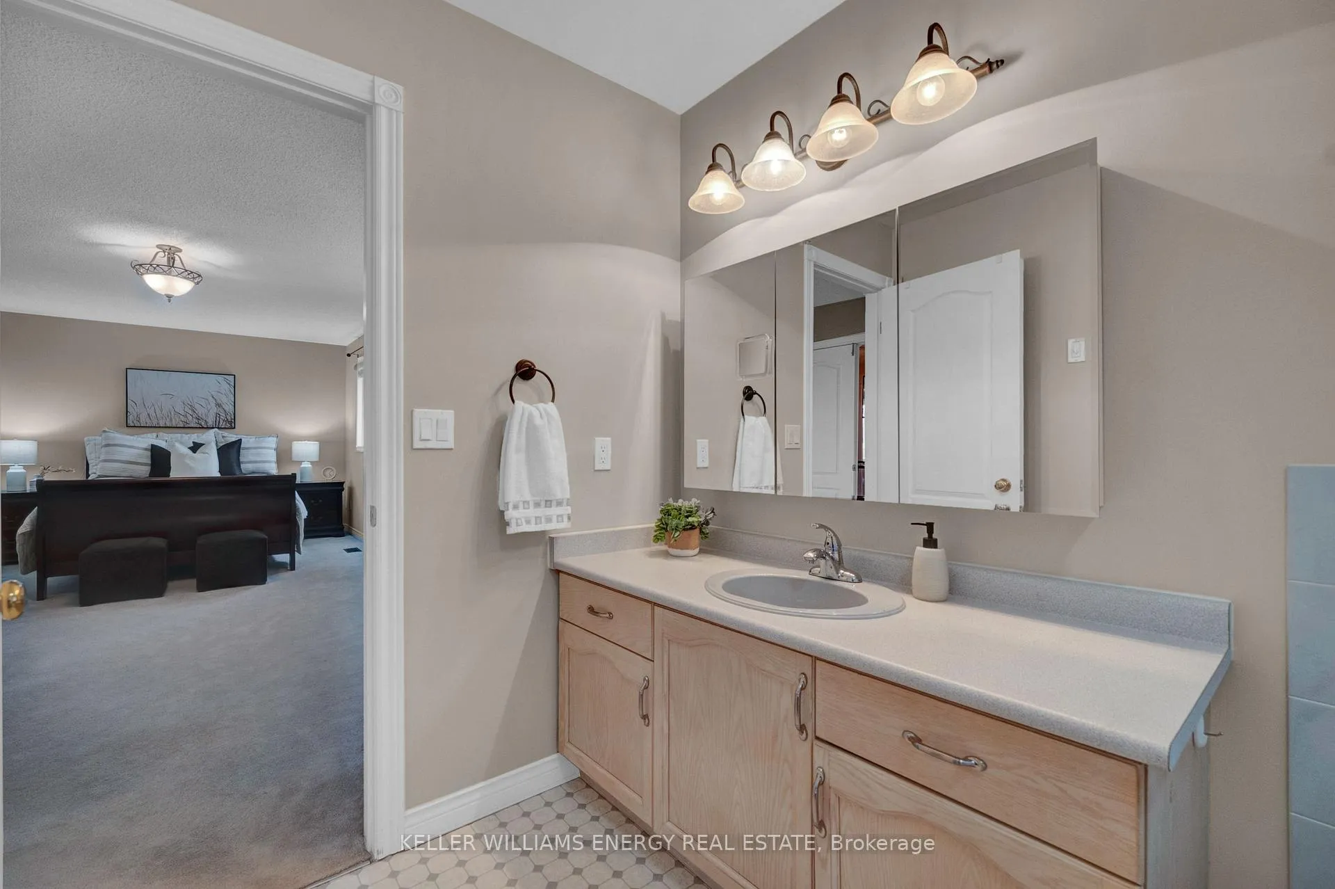 Photo 28 of 5 Snowden Court, Clarington, Newcastle — HOMEH