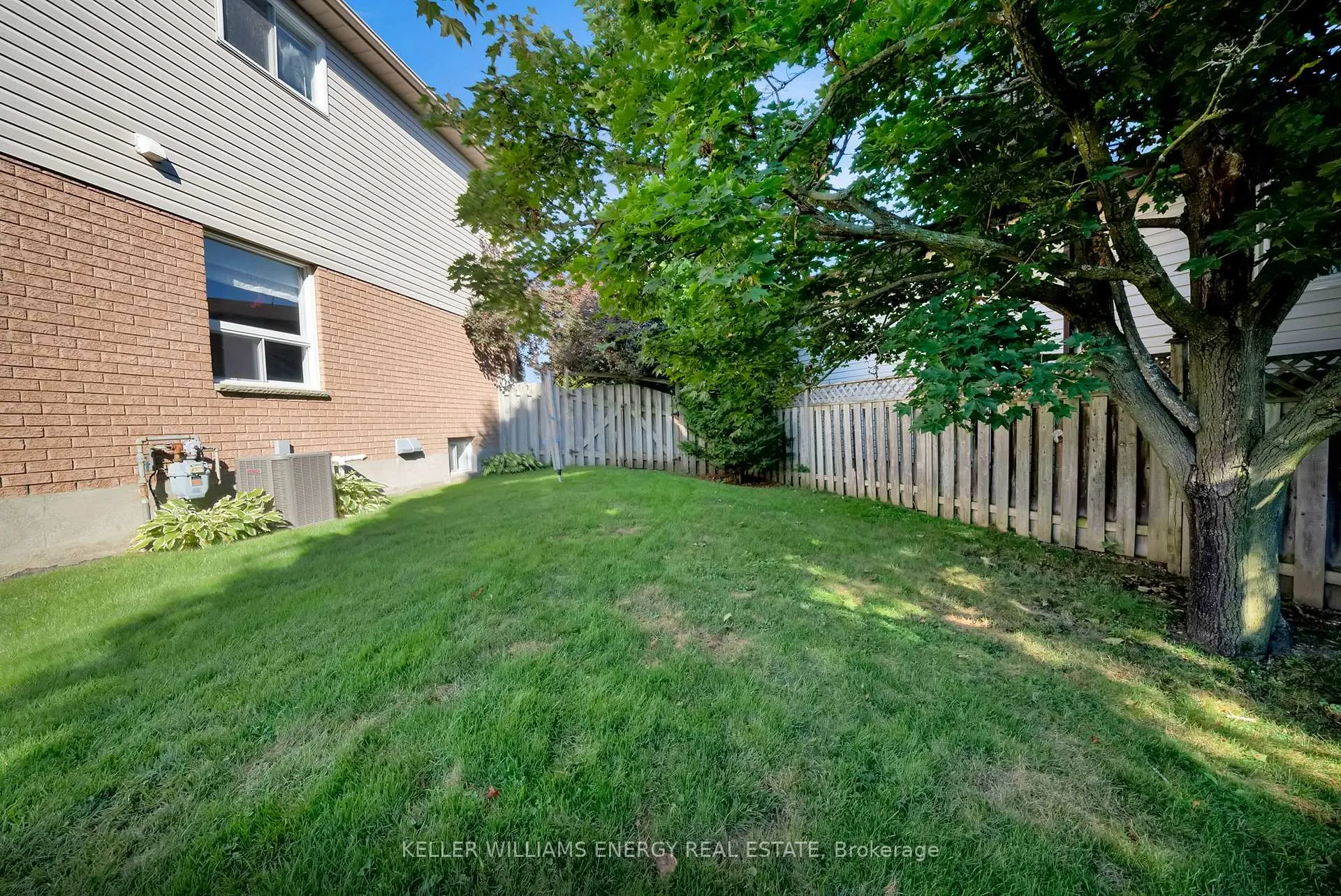 Photo 45 of 5 Snowden Court, Clarington, Newcastle — HOMEH