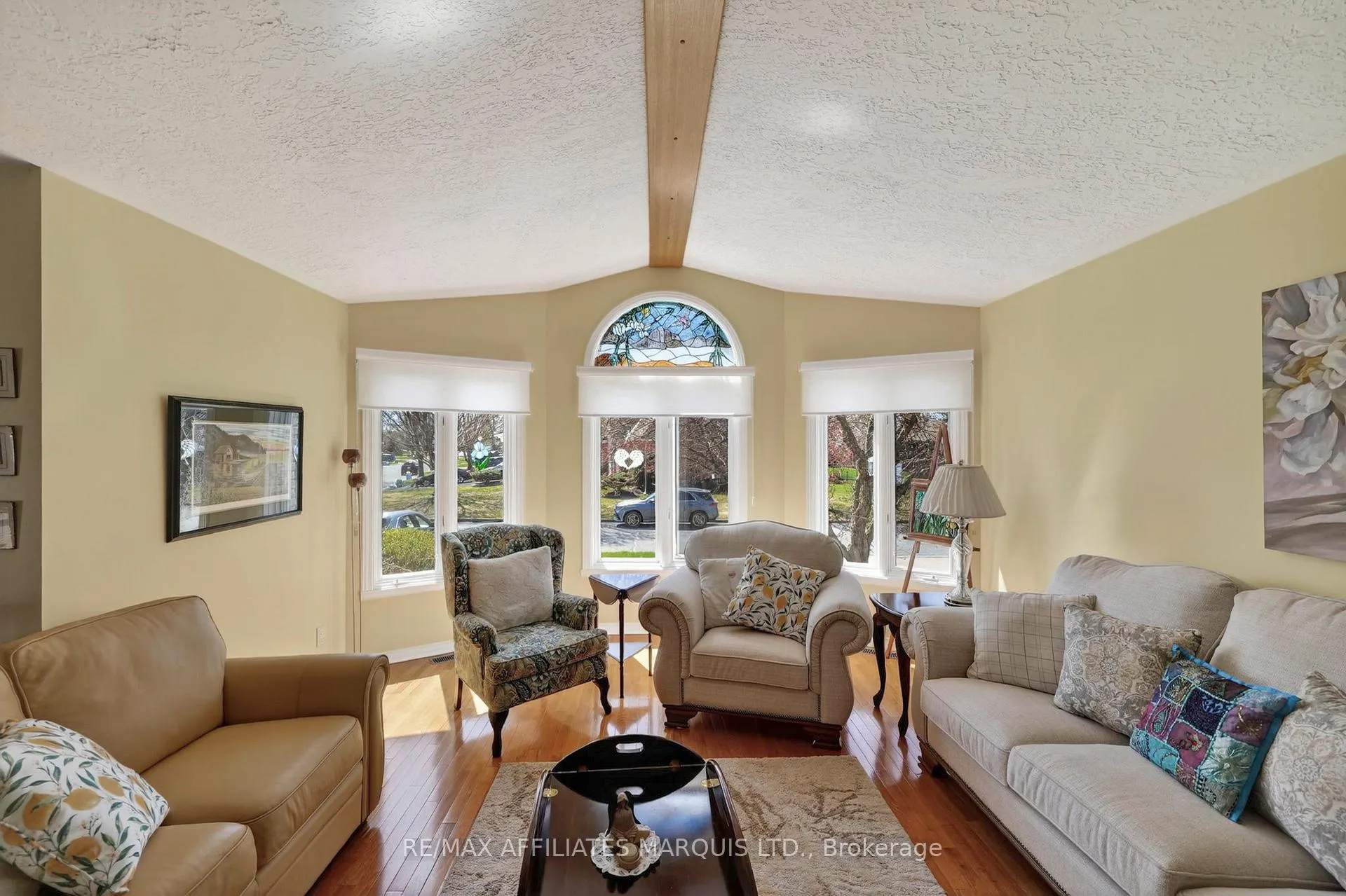 Photo 6 of 576 Joanne Crescent, Cornwall, Cornwall — HOMEH