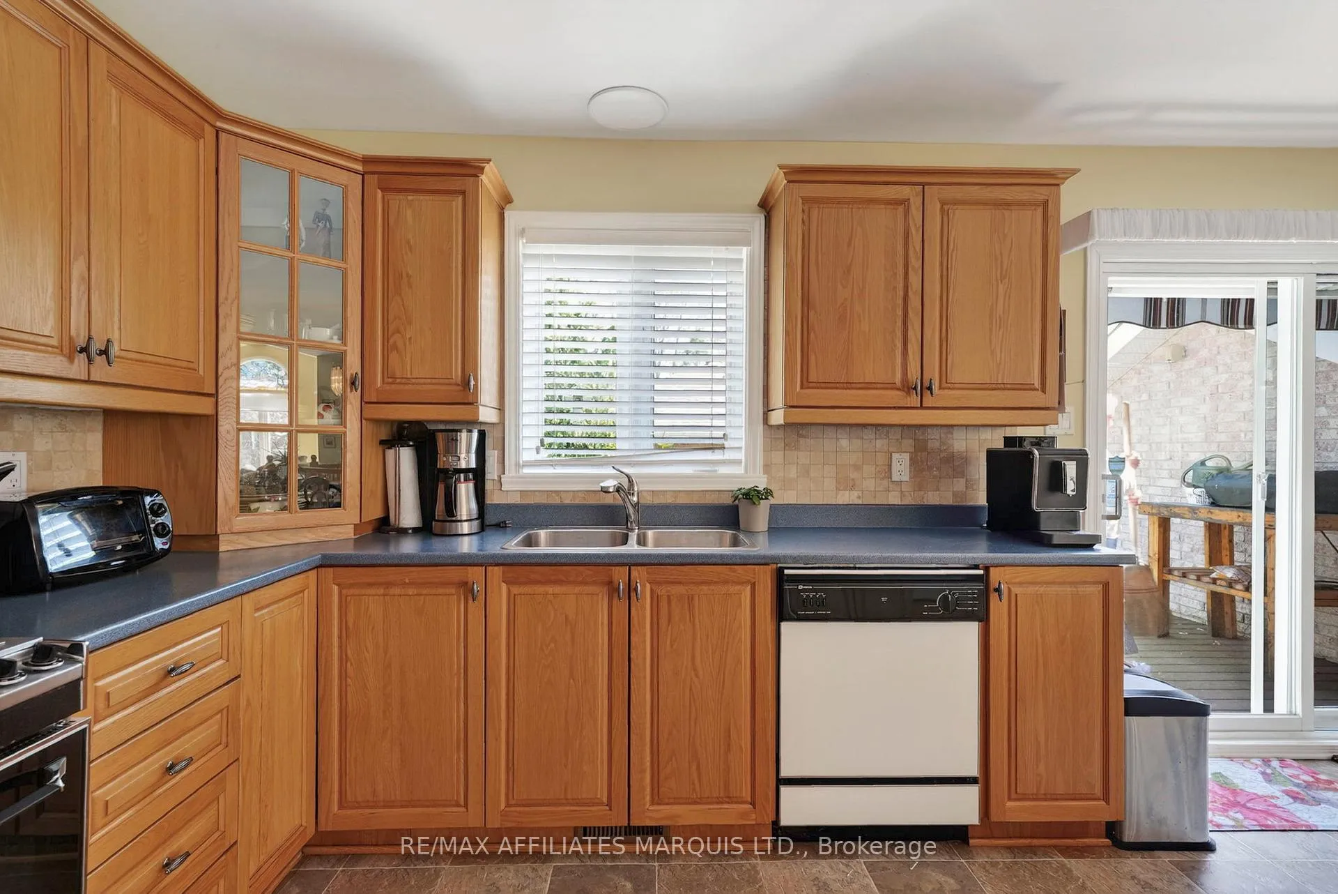 Photo 13 of 576 Joanne Crescent, Cornwall, Cornwall — HOMEH
