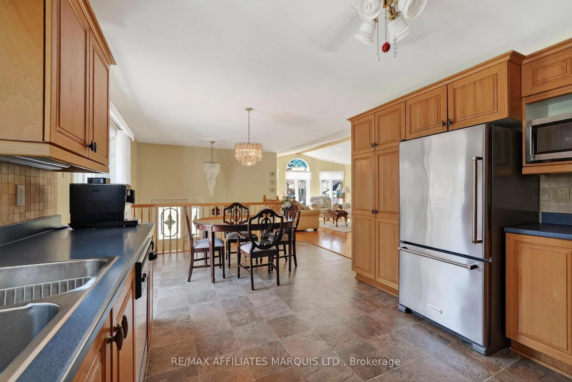 Photo 15 of 576 Joanne Crescent, Cornwall, Cornwall — HOMEH