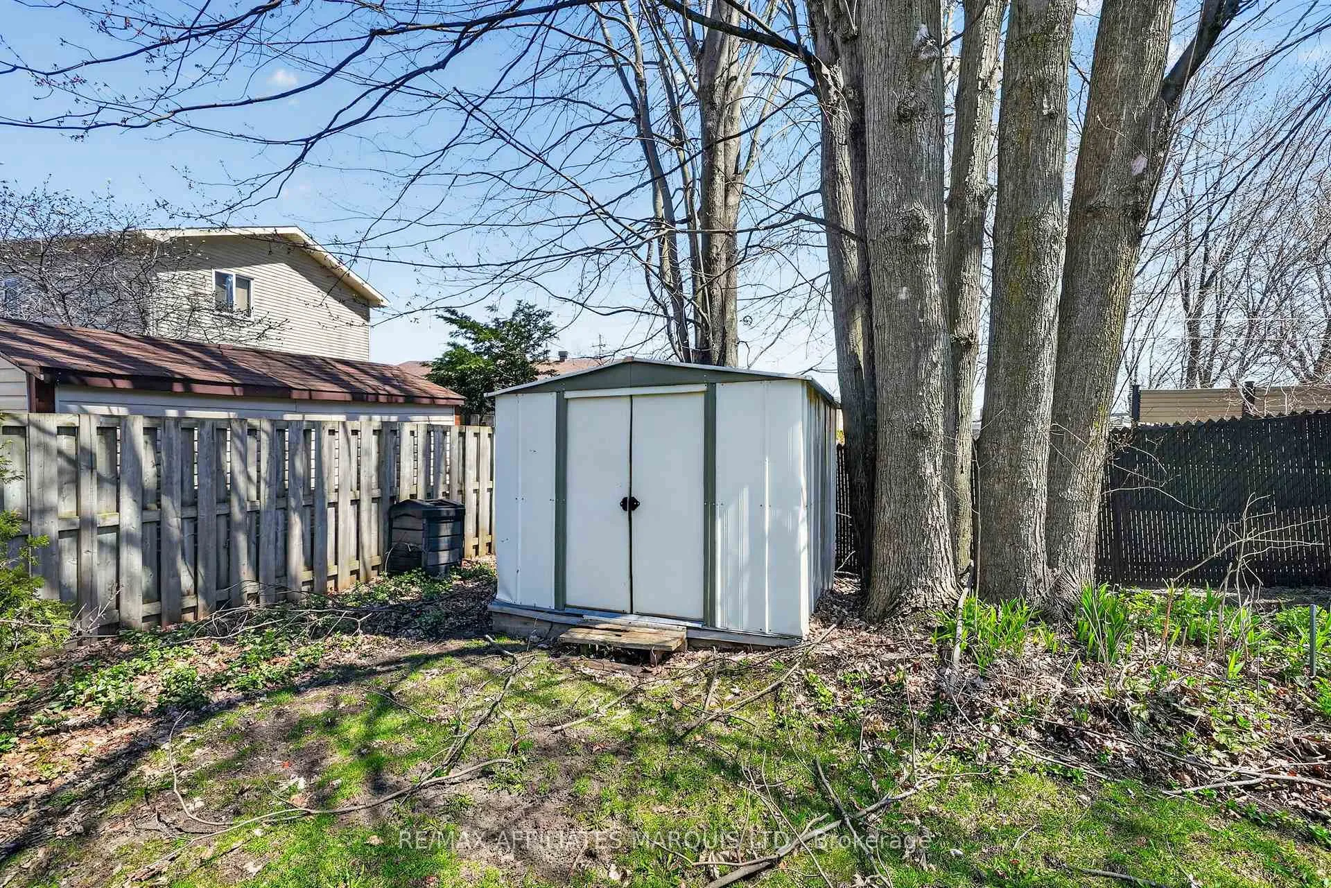 Photo 38 of 576 Joanne Crescent, Cornwall, Cornwall — HOMEH