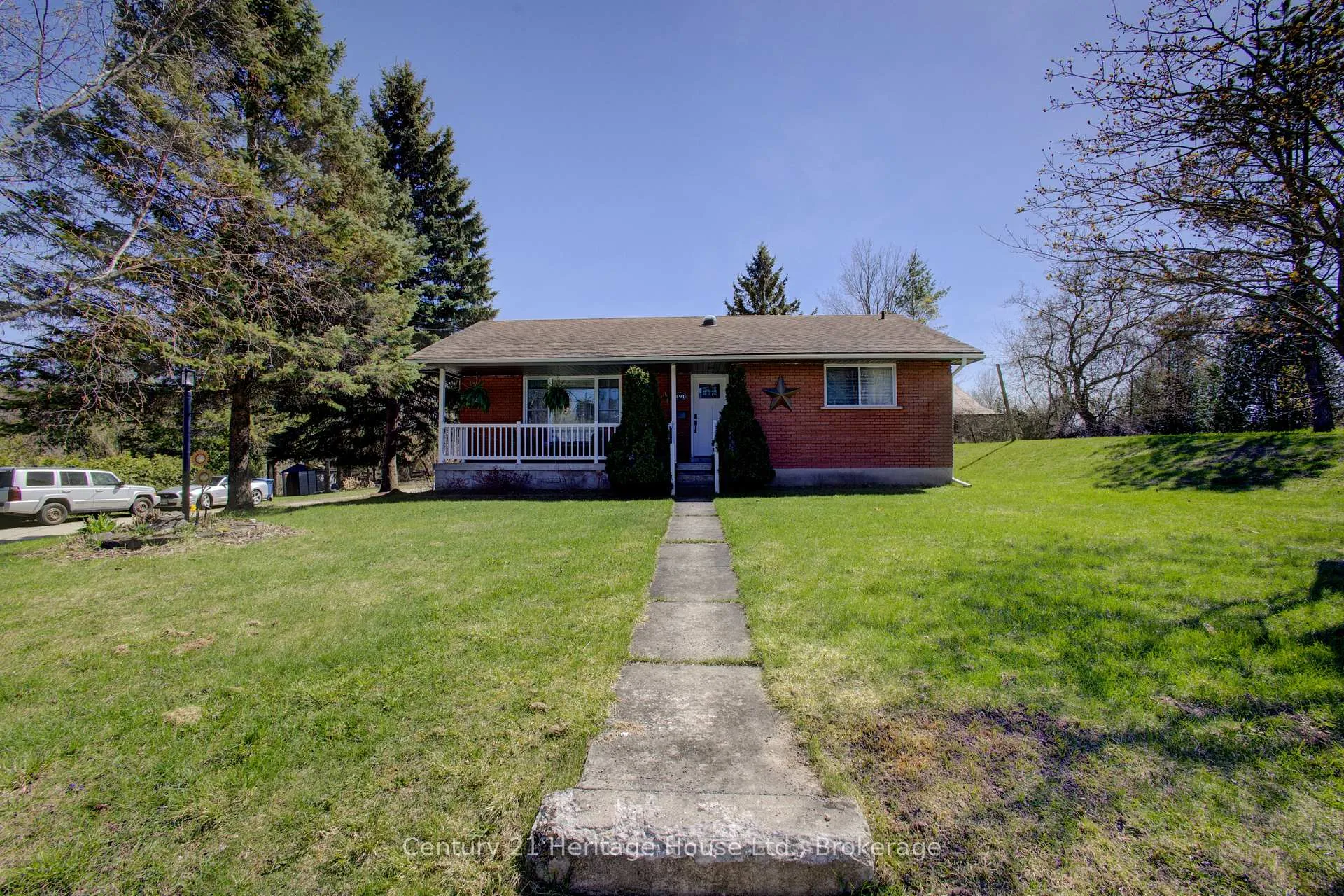 Photo 1 of 491 George Street E, West Grey — HOMEH