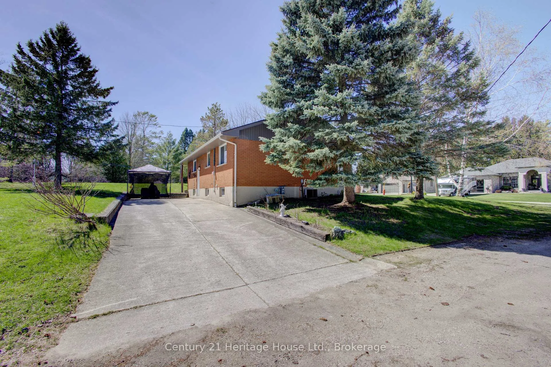 Photo 41 of 491 George Street E, West Grey — HOMEH