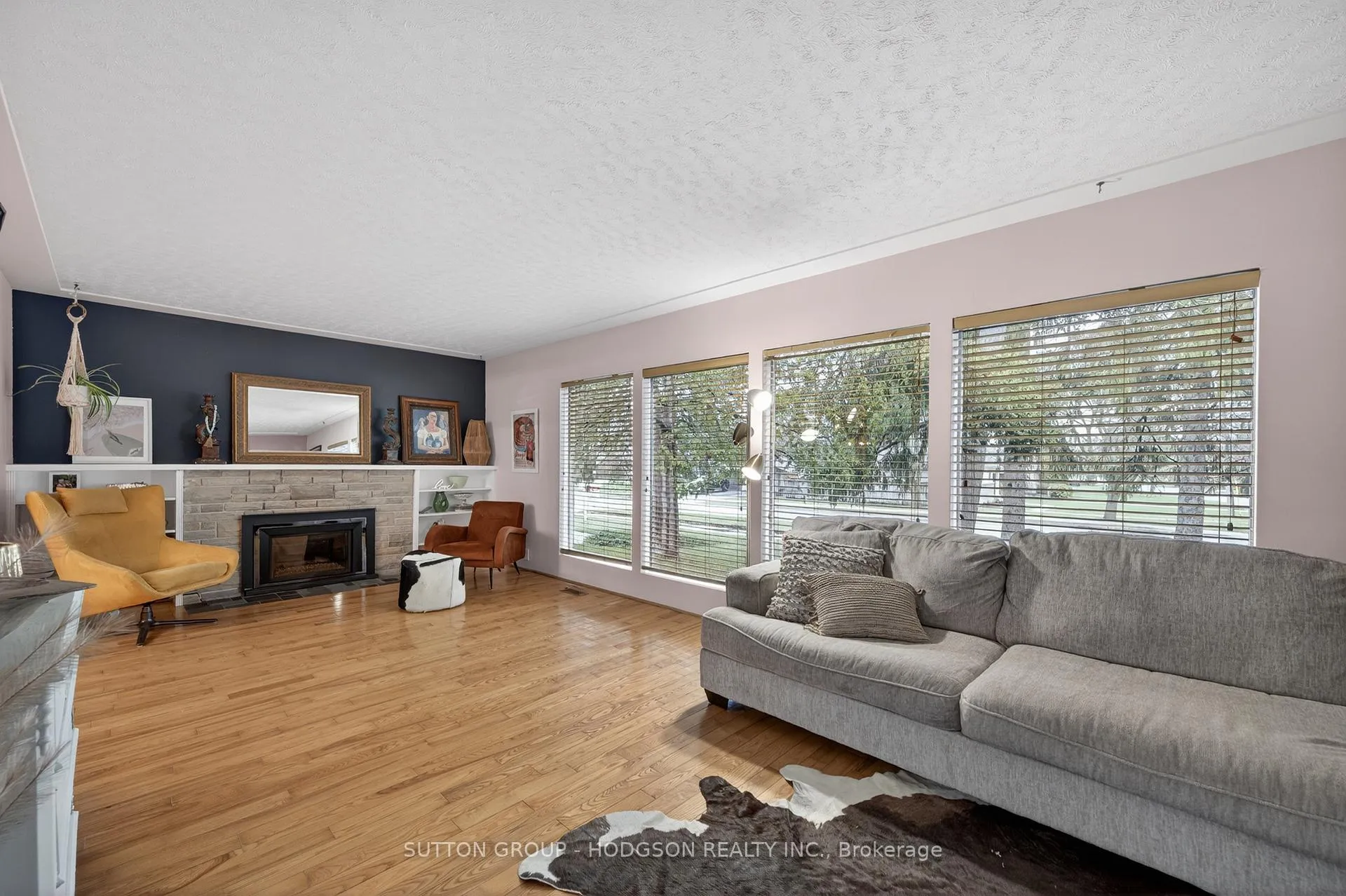 Photo 11 of 396 Averill Gate, London, South G — HOMEH