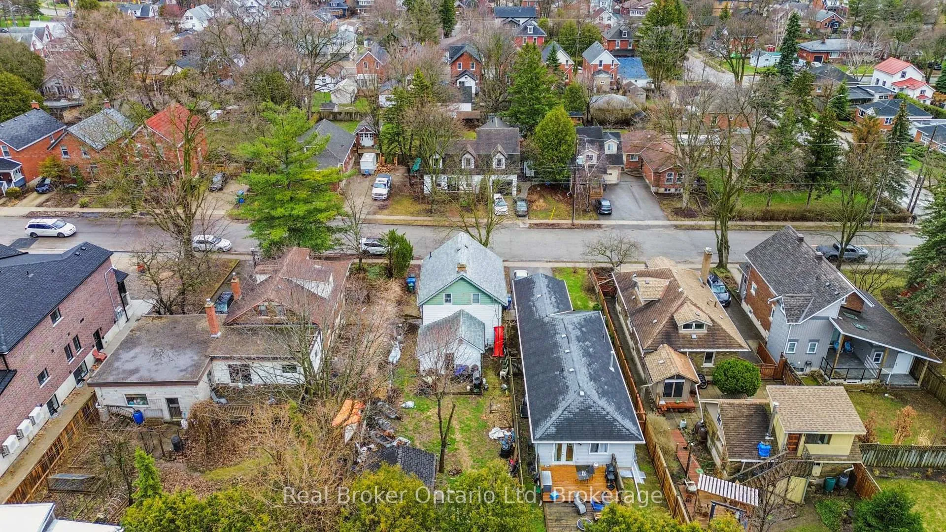 Photo 18 of 311 suffolk Street W, Guelph, Junction/Onward Willow — HOMEH