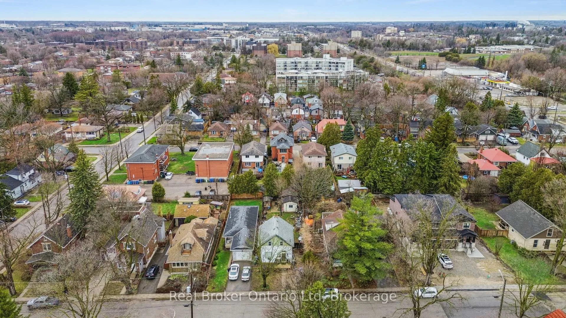 Photo 21 of 311 suffolk Street W, Guelph, Junction/Onward Willow — HOMEH