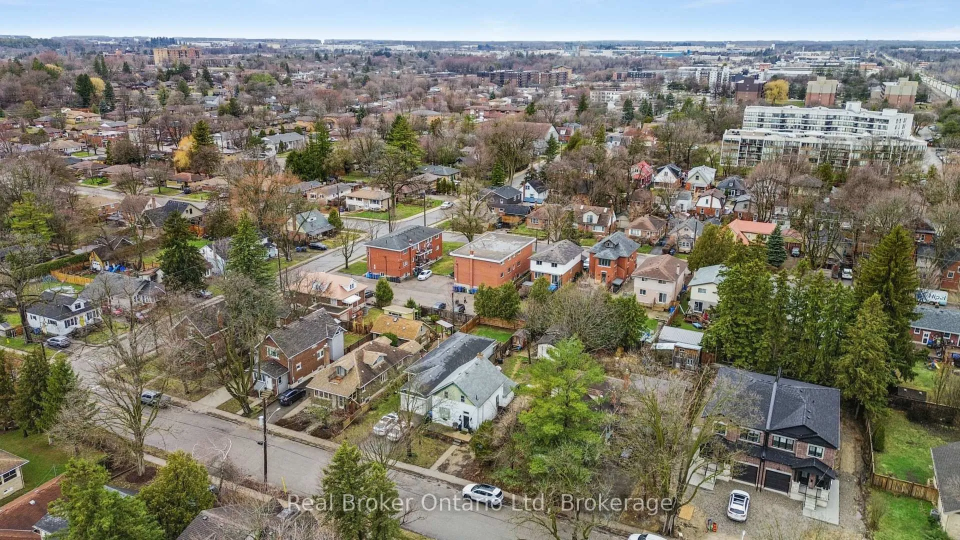 Photo 22 of 311 suffolk Street W, Guelph, Junction/Onward Willow — HOMEH