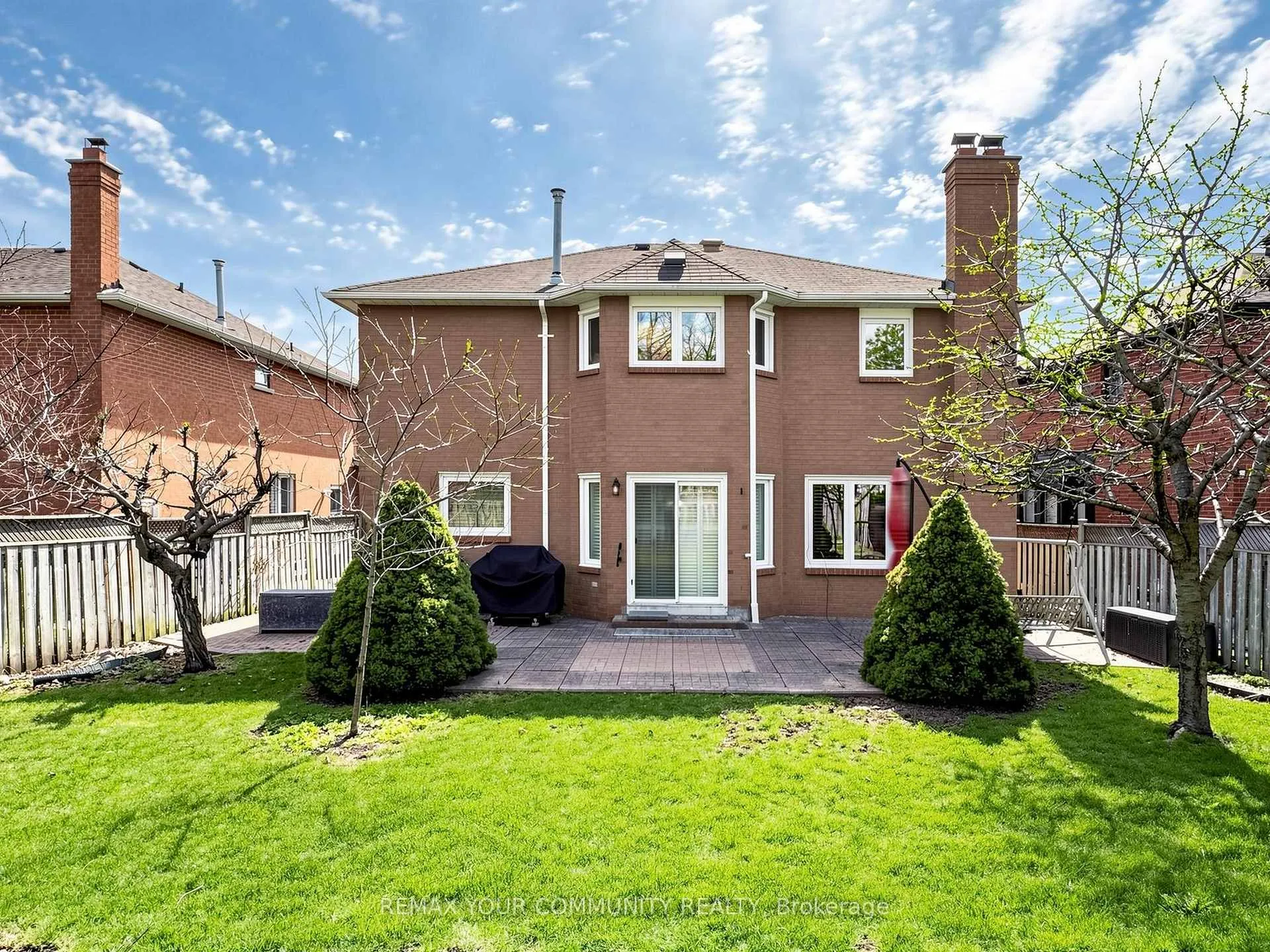 Photo 11 of 142 Waterside Crescent, Vaughan, Maple — HOMEH