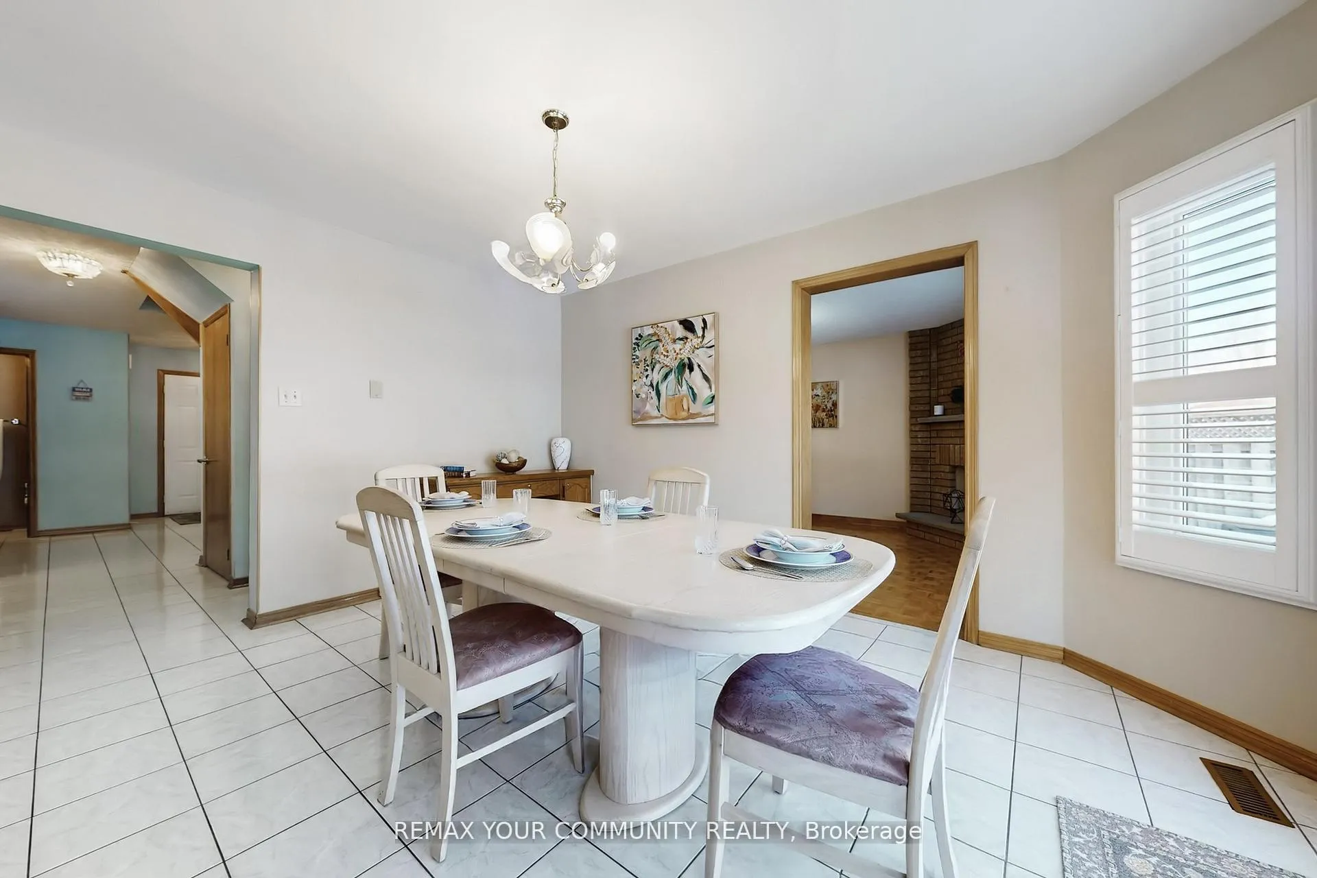 Photo 29 of 142 Waterside Crescent, Vaughan, Maple — HOMEH