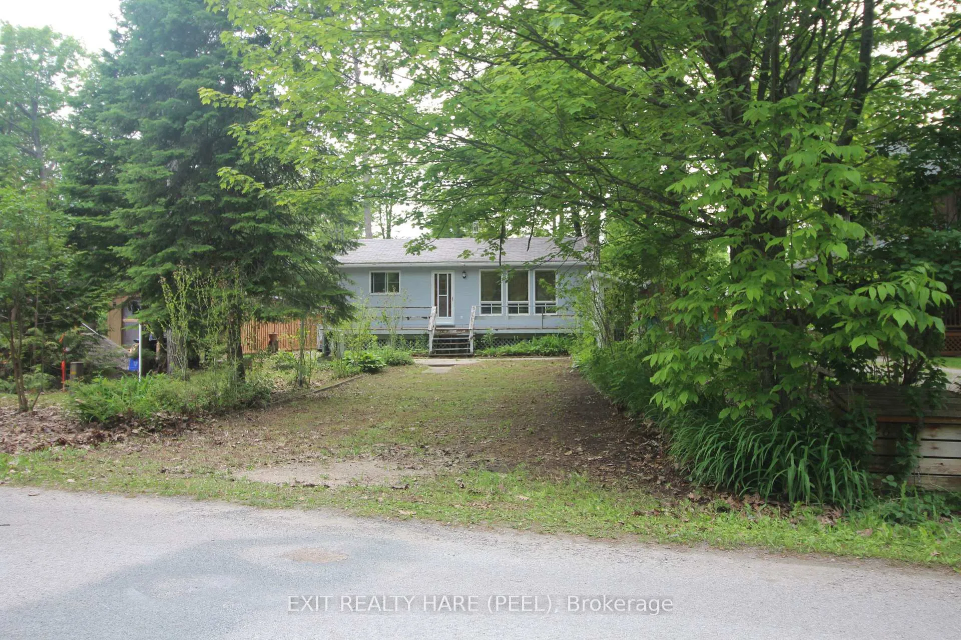 Photo 1 of 126 Woodward Drive, Tiny, Rural Tiny — HOMEH