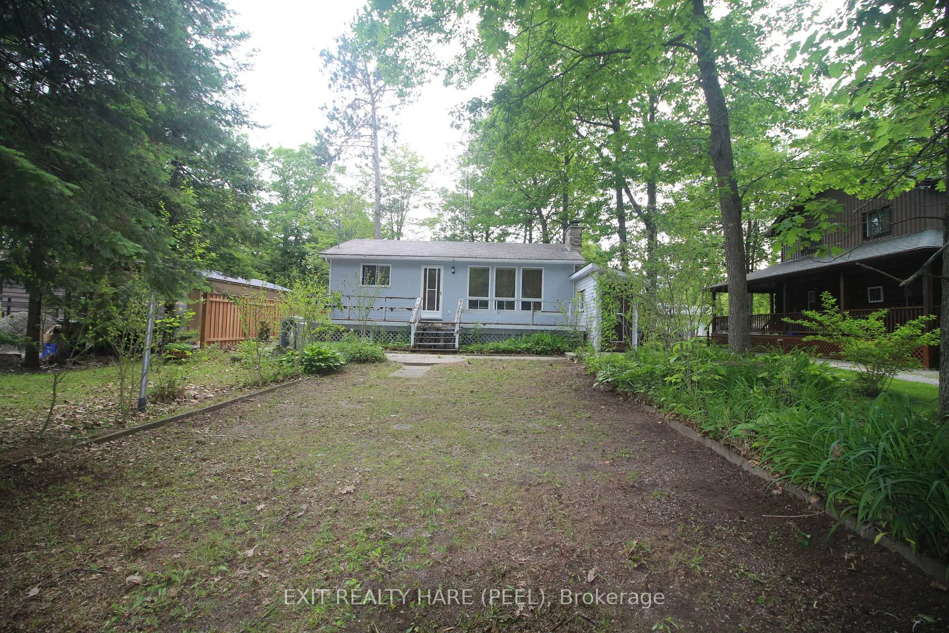 Photo 2 of 126 Woodward Drive, Tiny, Rural Tiny — HOMEH