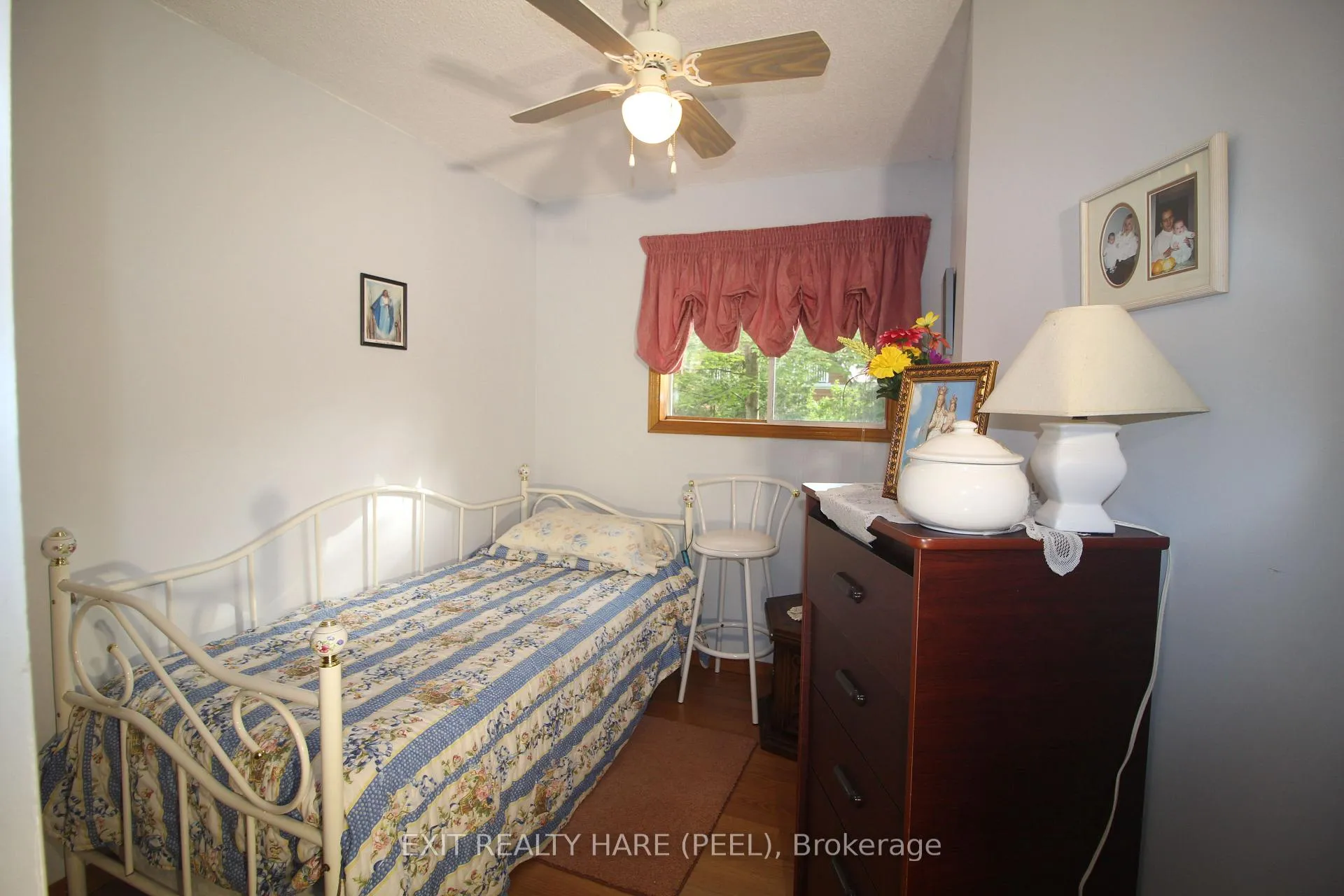 Photo 7 of 126 Woodward Drive, Tiny, Rural Tiny — HOMEH