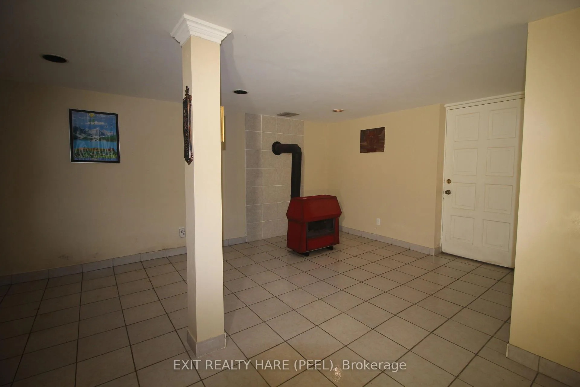 Photo 12 of 126 Woodward Drive, Tiny, Rural Tiny — HOMEH