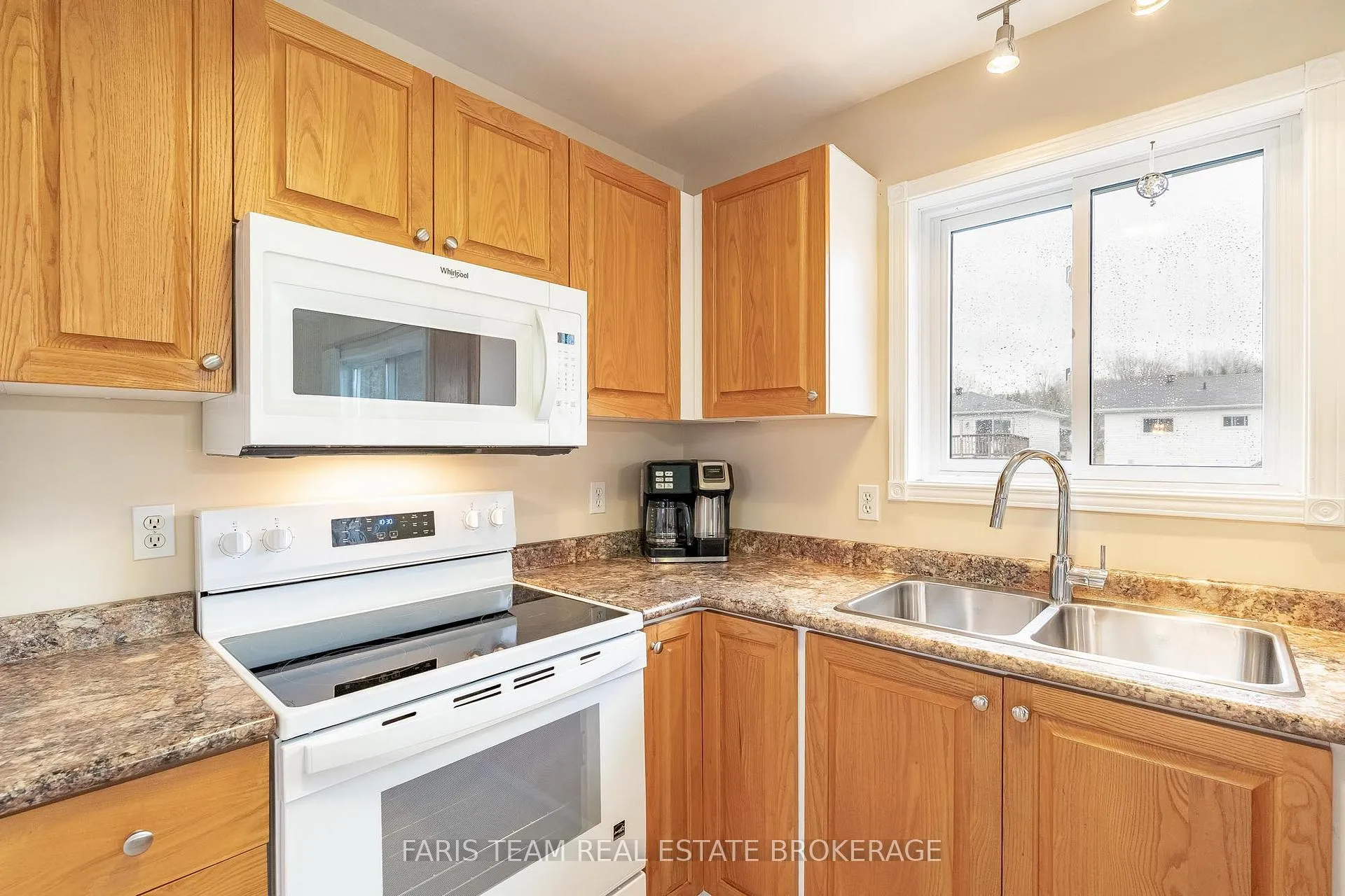 Photo 8 of 2 Sheffcote Street, Penetanguishene — HOMEH