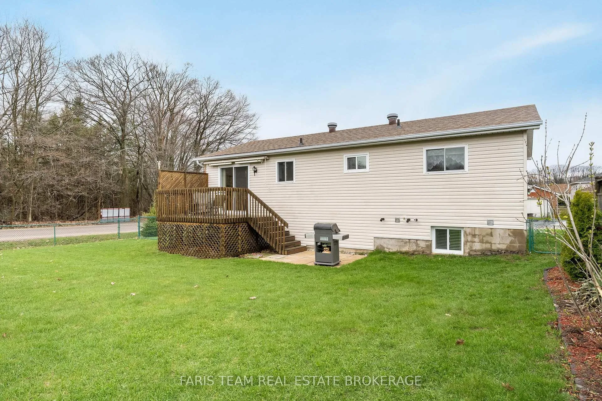 Photo 34 of 2 Sheffcote Street, Penetanguishene — HOMEH