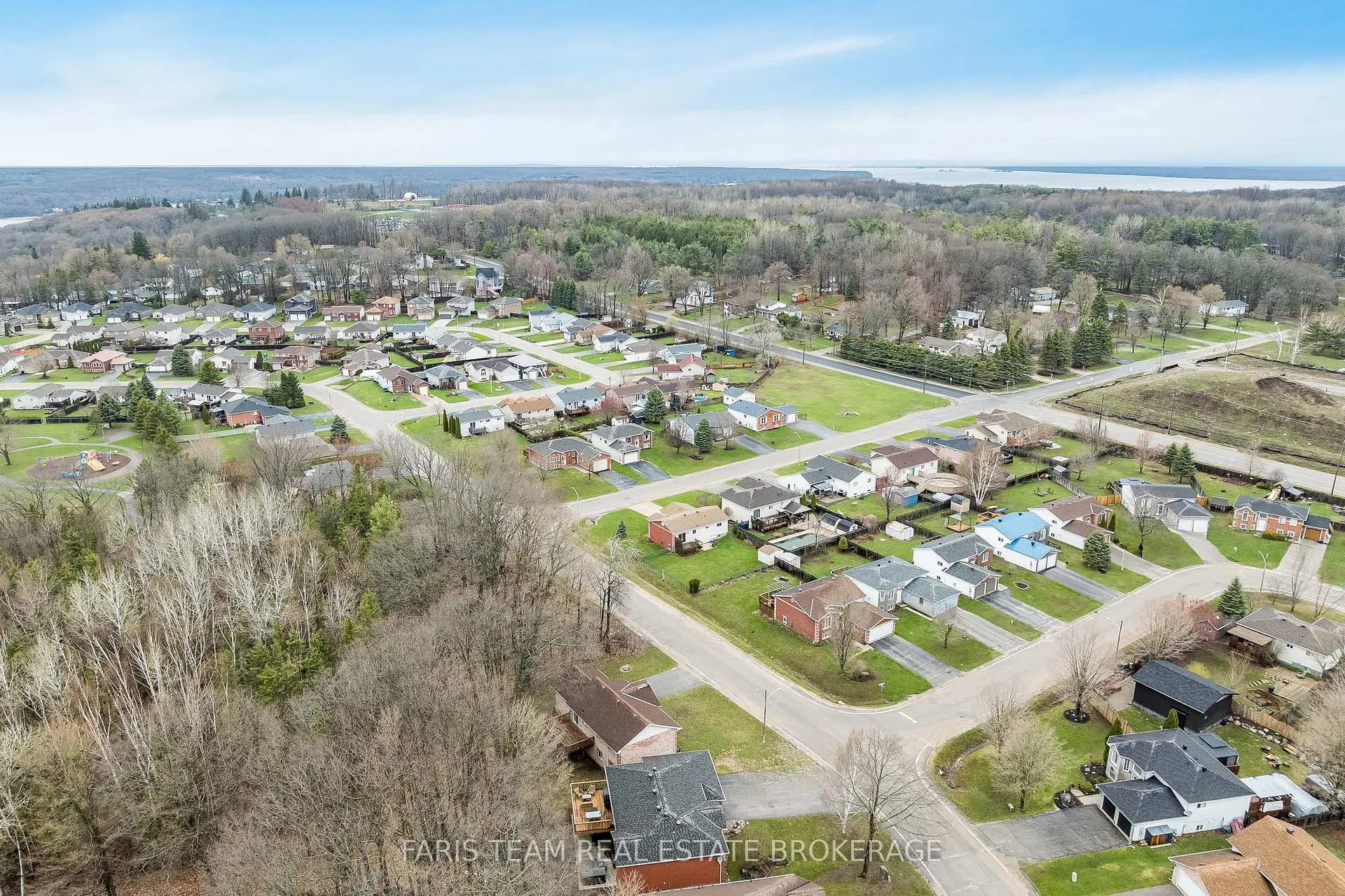 Photo 42 of 2 Sheffcote Street, Penetanguishene — HOMEH