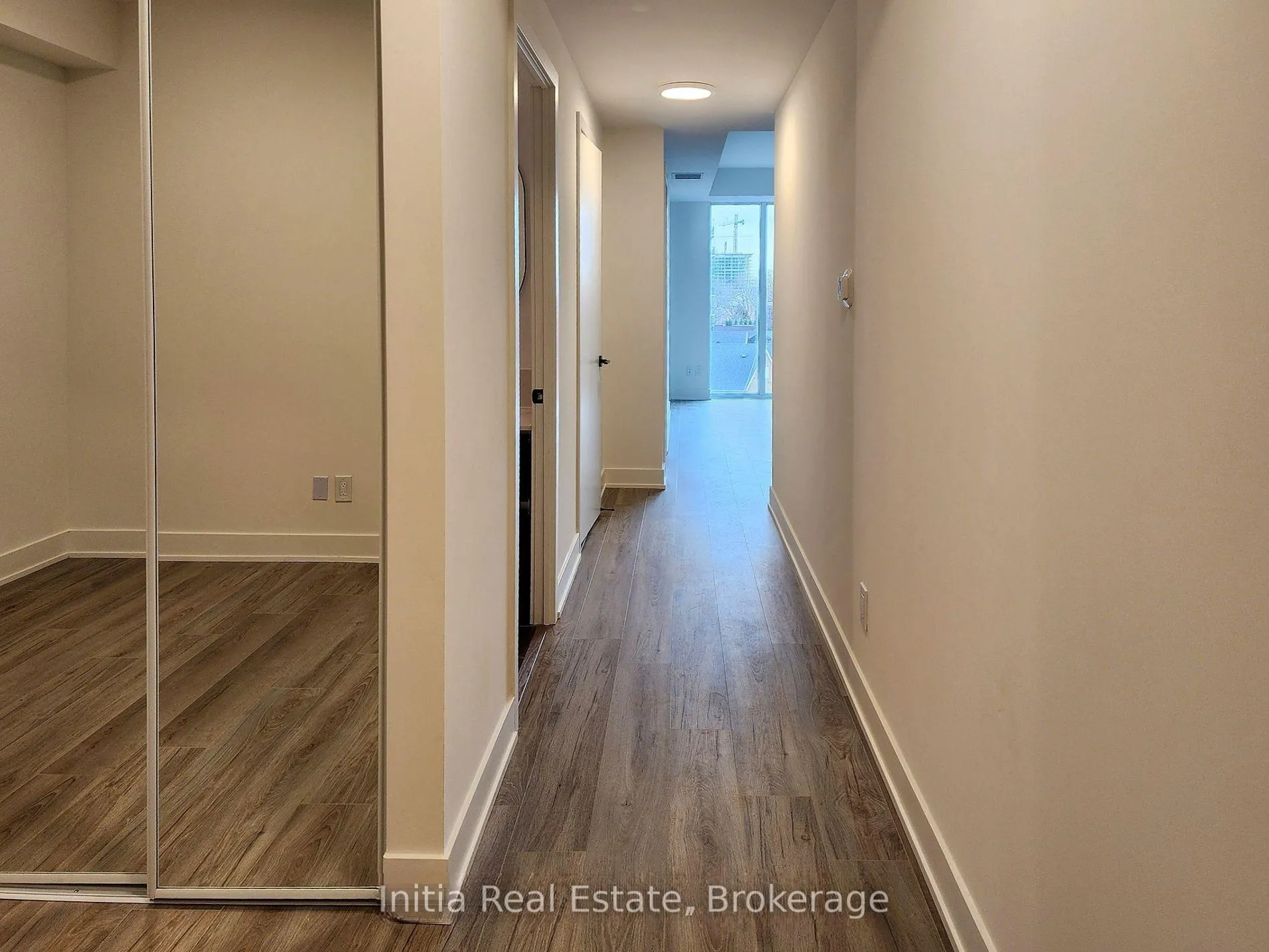Photo 5 of Unit 508, 1285 Queen Street E, Toronto, Greenwood-Coxwell — HOMEH