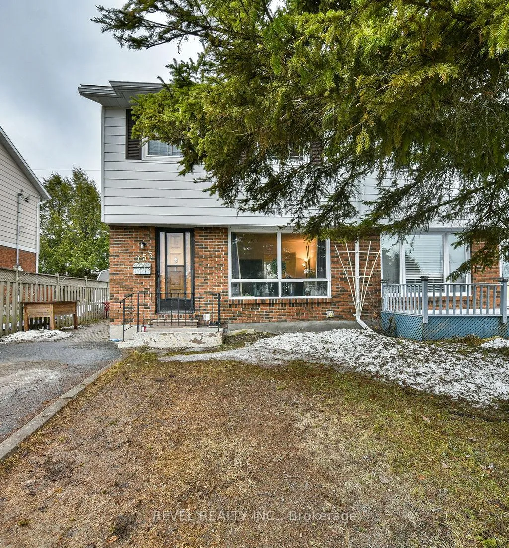 Photo 2 of 753 McClinton Drive, Timmins, TNW - Riverpark — HOMEH