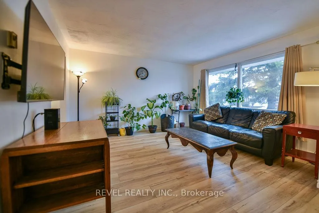 Photo 5 of 753 McClinton Drive, Timmins, TNW - Riverpark — HOMEH
