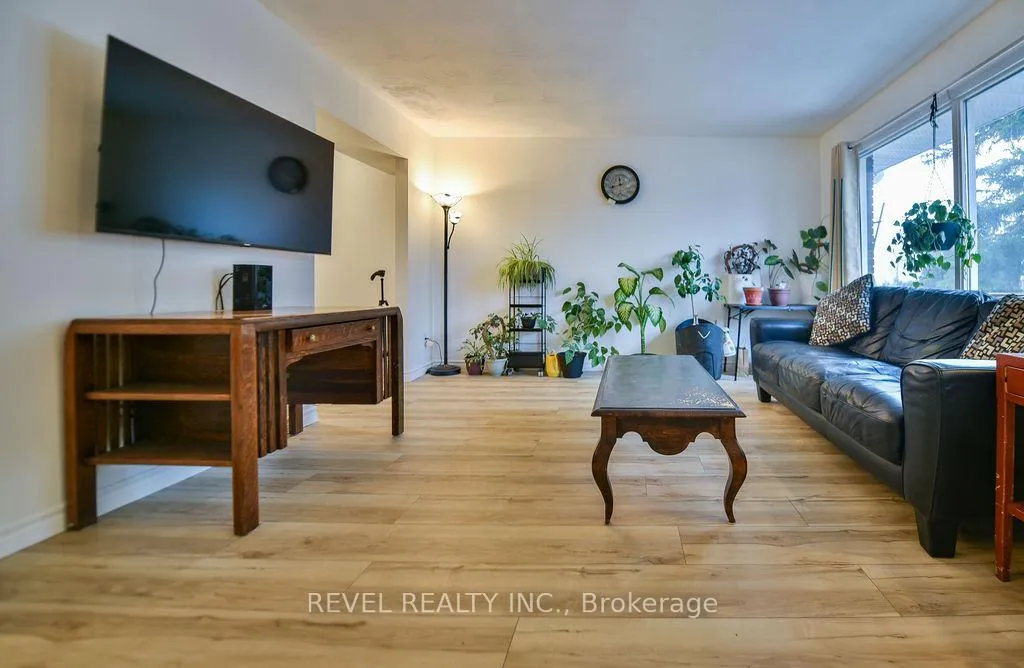Photo 6 of 753 McClinton Drive, Timmins, TNW - Riverpark — HOMEH