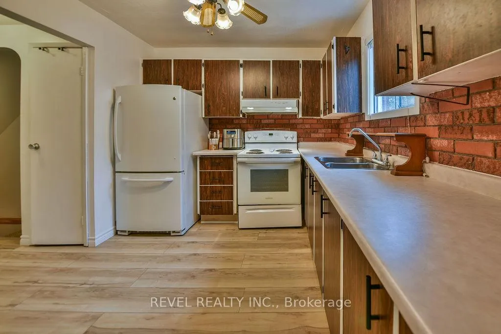 Photo 12 of 753 McClinton Drive, Timmins, TNW - Riverpark — HOMEH