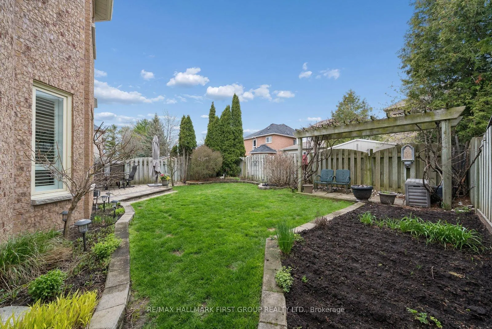 Photo 38 of 1768 White Cedar Drive, Pickering, Amberlea — HOMEH