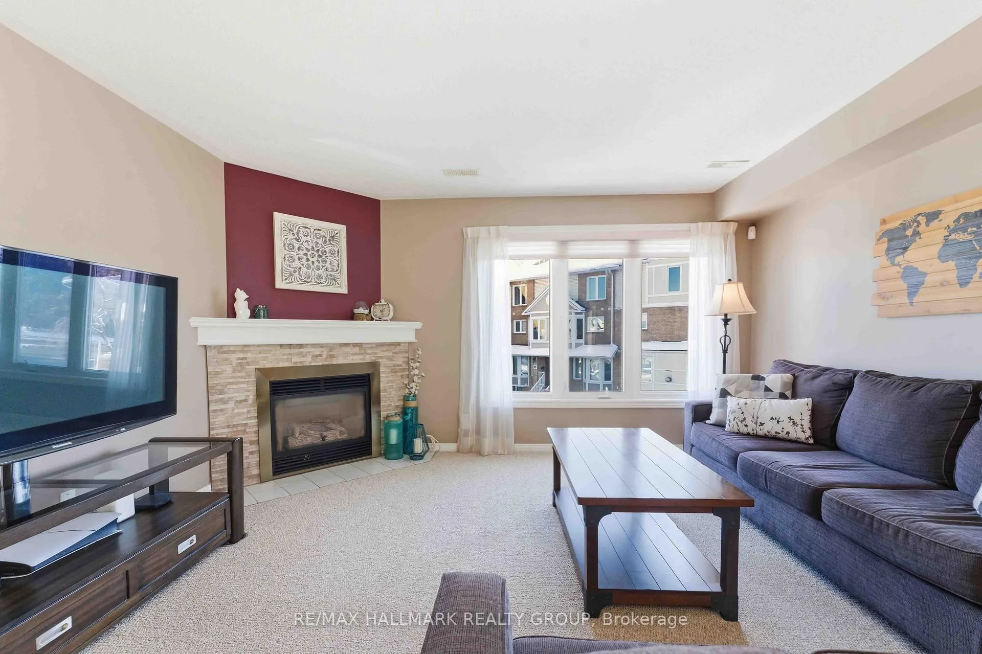 Photo 9 of 1660 Locksley Lane, Ottawa, Beaconwood — HOMEH