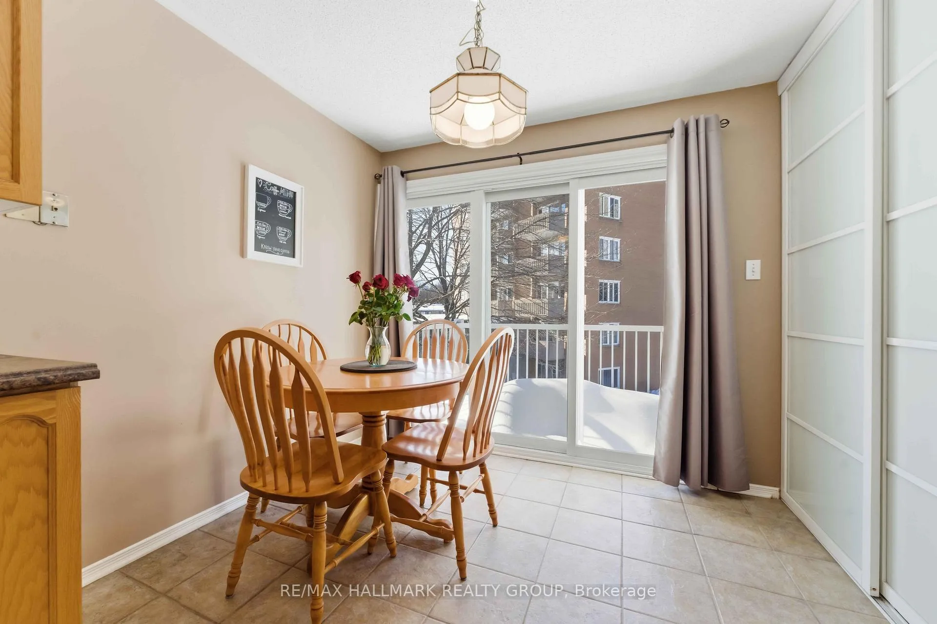 Photo 21 of 1660 Locksley Lane, Ottawa, Beaconwood — HOMEH