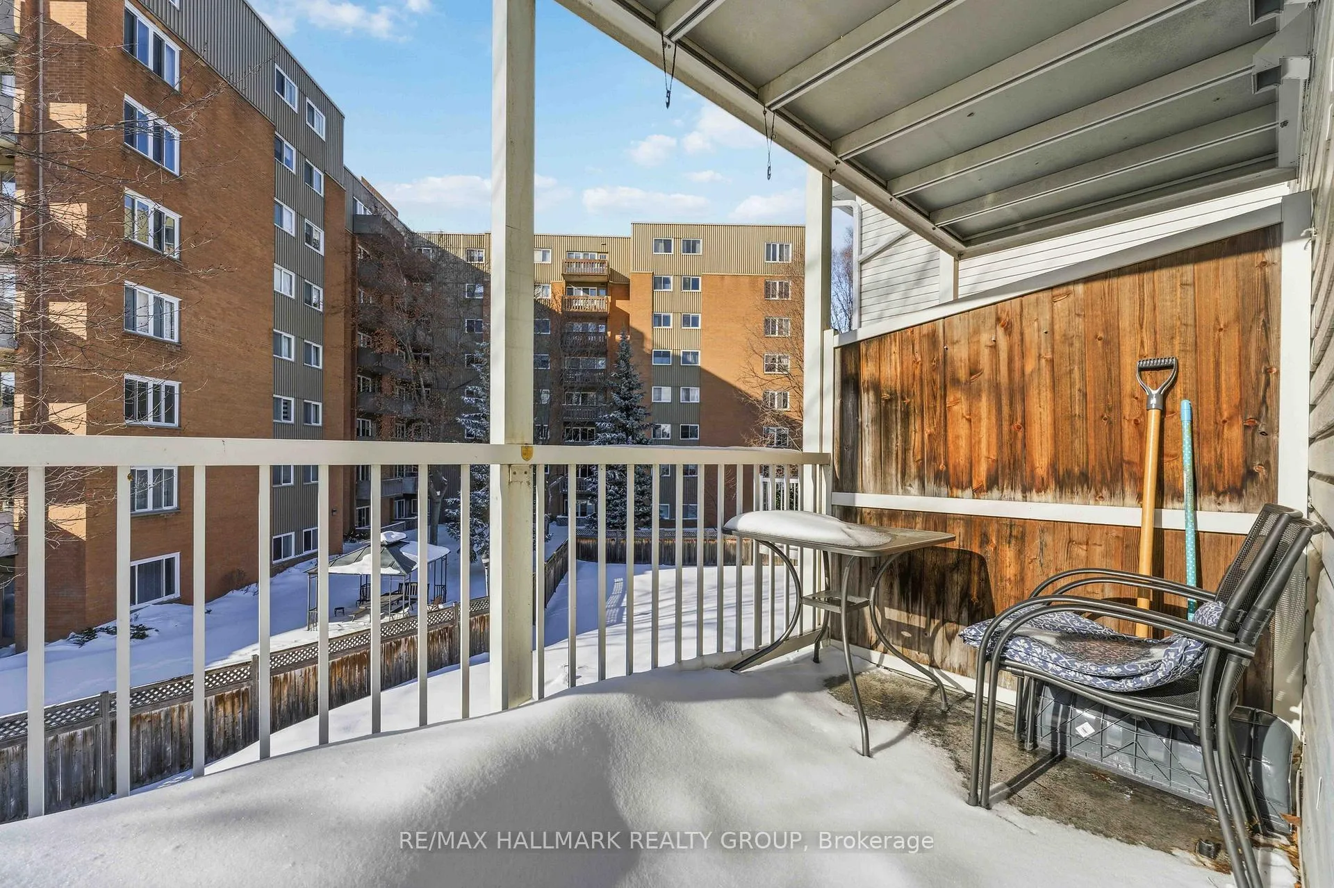 Photo 40 of 1660 Locksley Lane, Ottawa, Beaconwood — HOMEH
