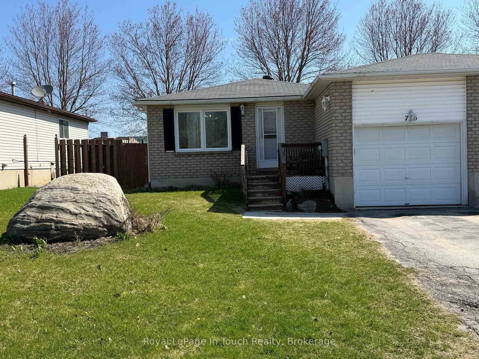 Photo 1 of 726 Frazer Drive, Midland — HOMEH