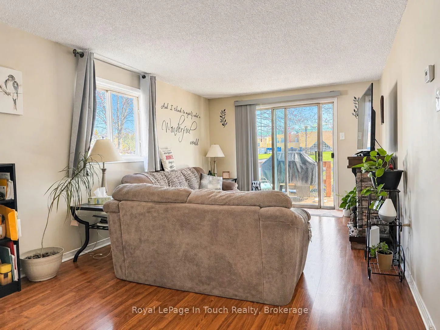 Photo 5 of 726 Frazer Drive, Midland — HOMEH