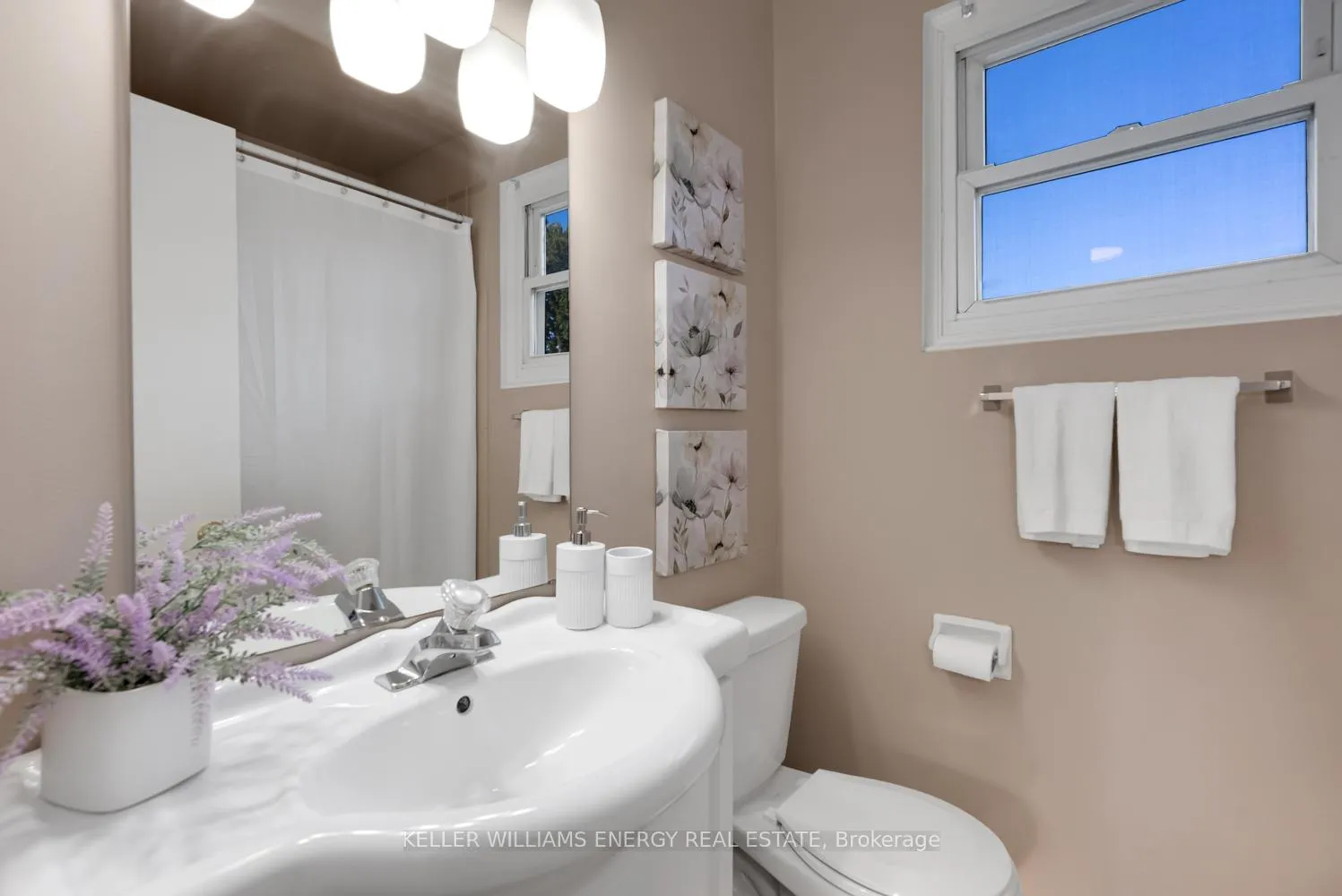 Photo 16 of Unit Front Unit, 337 Oshawa Boulevard N, Oshawa, O'Neill — HOMEH