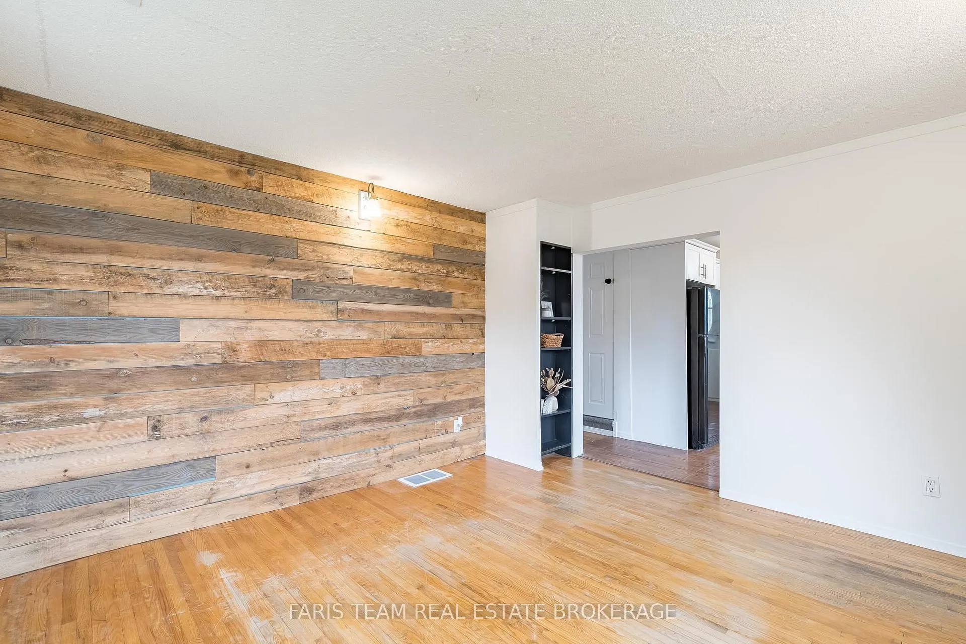 Photo 15 of 222 William Street, Clearview, Stayner — HOMEH