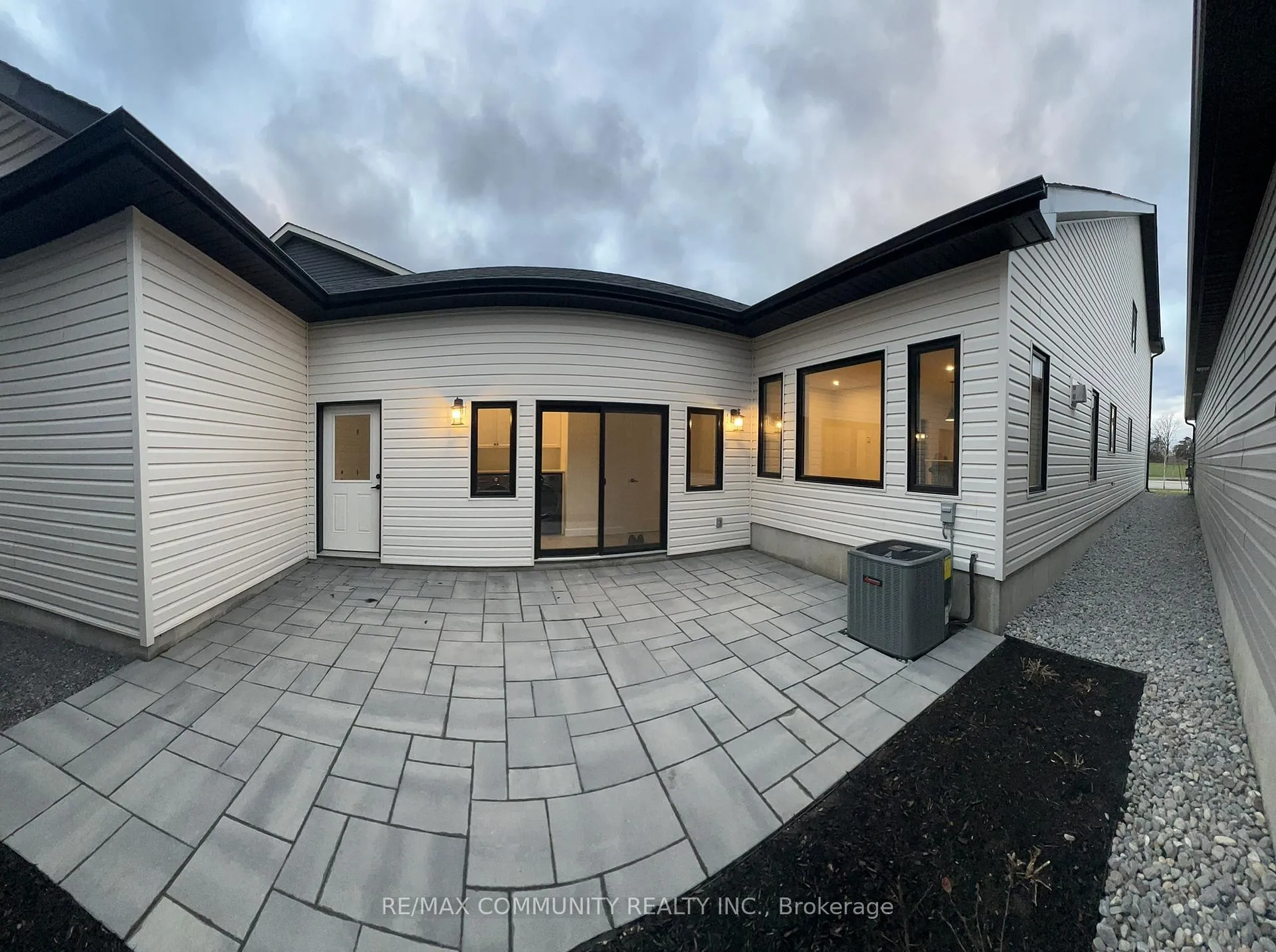 Photo 16 of 96 Riverstone Way, Belleville, Thurlow Ward — HOMEH