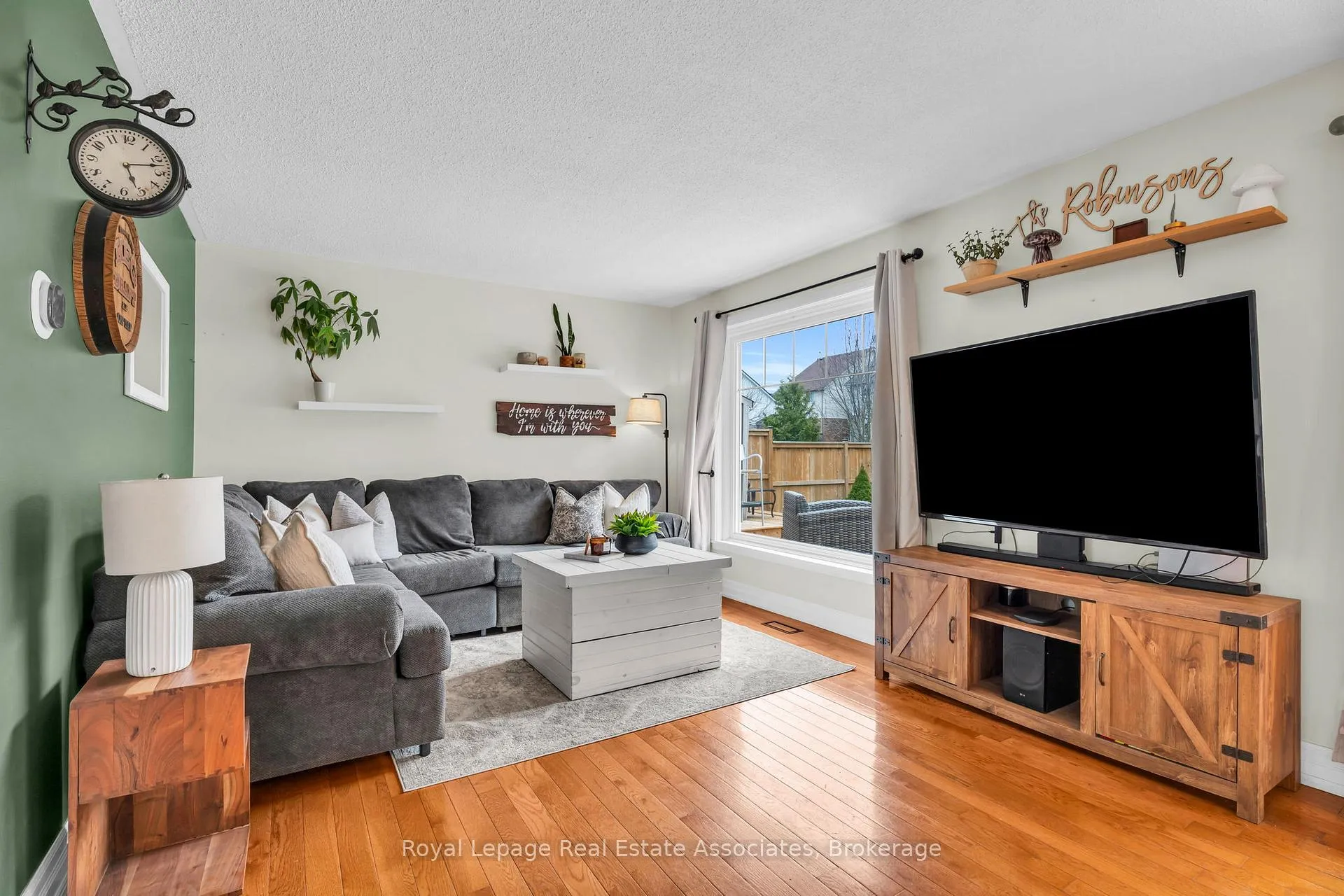 Photo 4 of 325 Simon Street, Shelburne — HOMEH