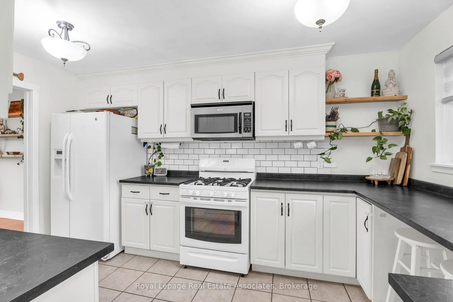 Photo 9 of 325 Simon Street, Shelburne — HOMEH
