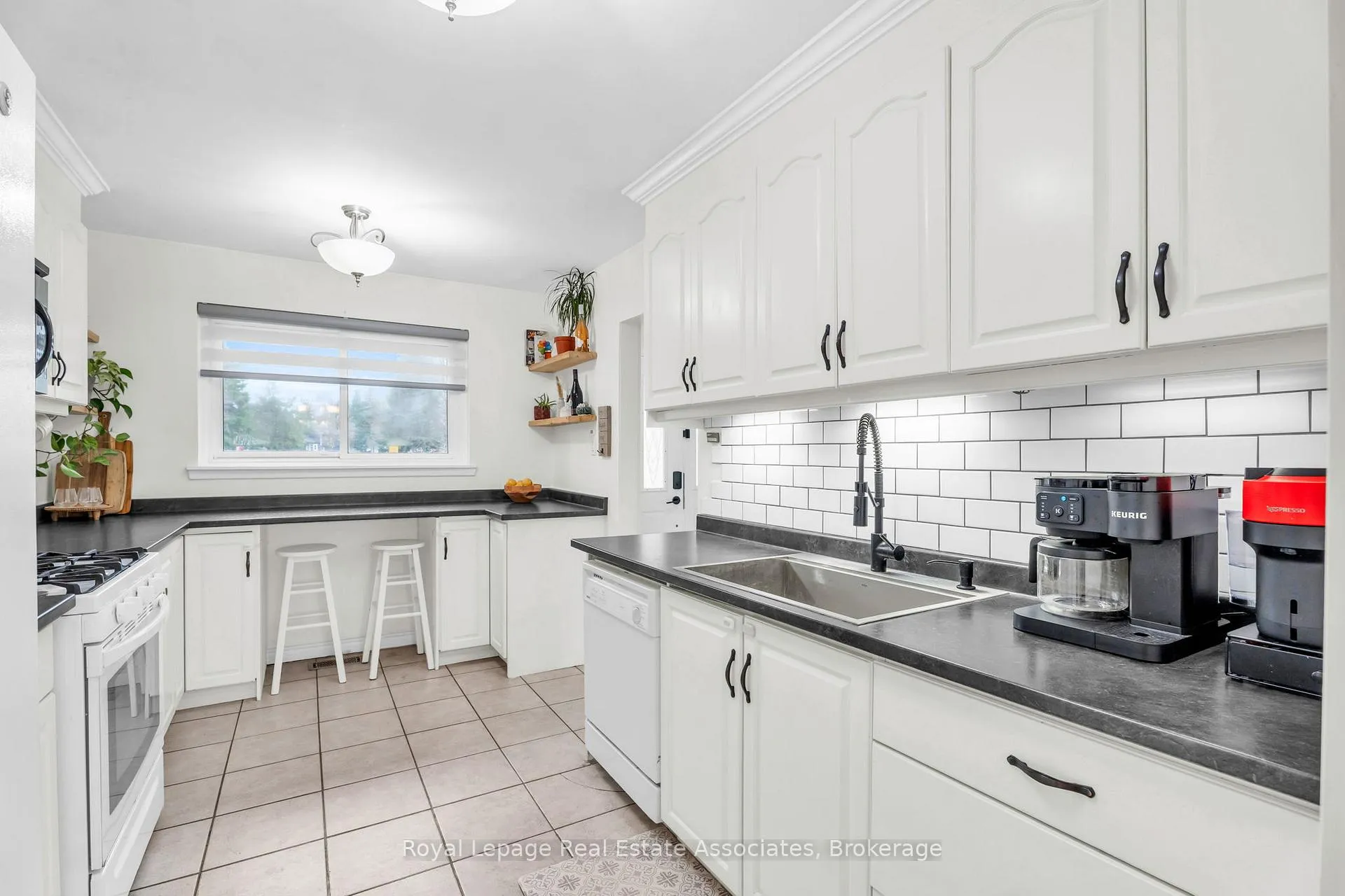 Photo 10 of 325 Simon Street, Shelburne — HOMEH