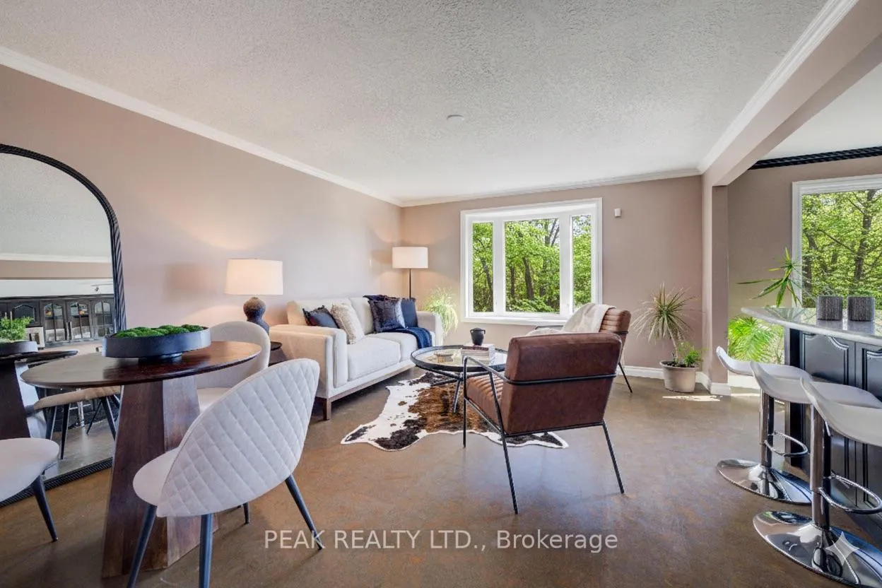 Photo 3 of 24 Farmington Place, Kitchener — HOMEH