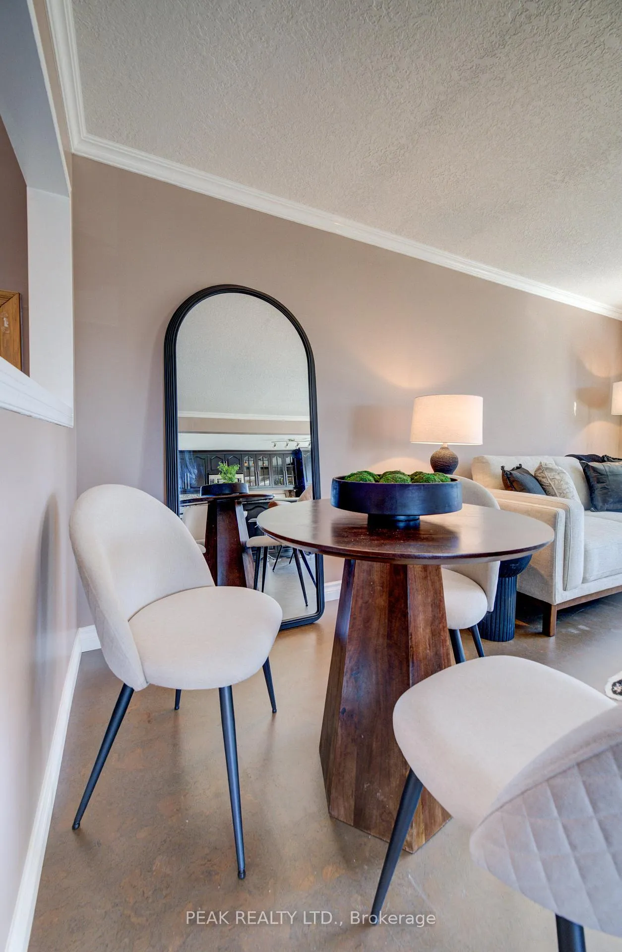 Photo 7 of 24 Farmington Place, Kitchener — HOMEH