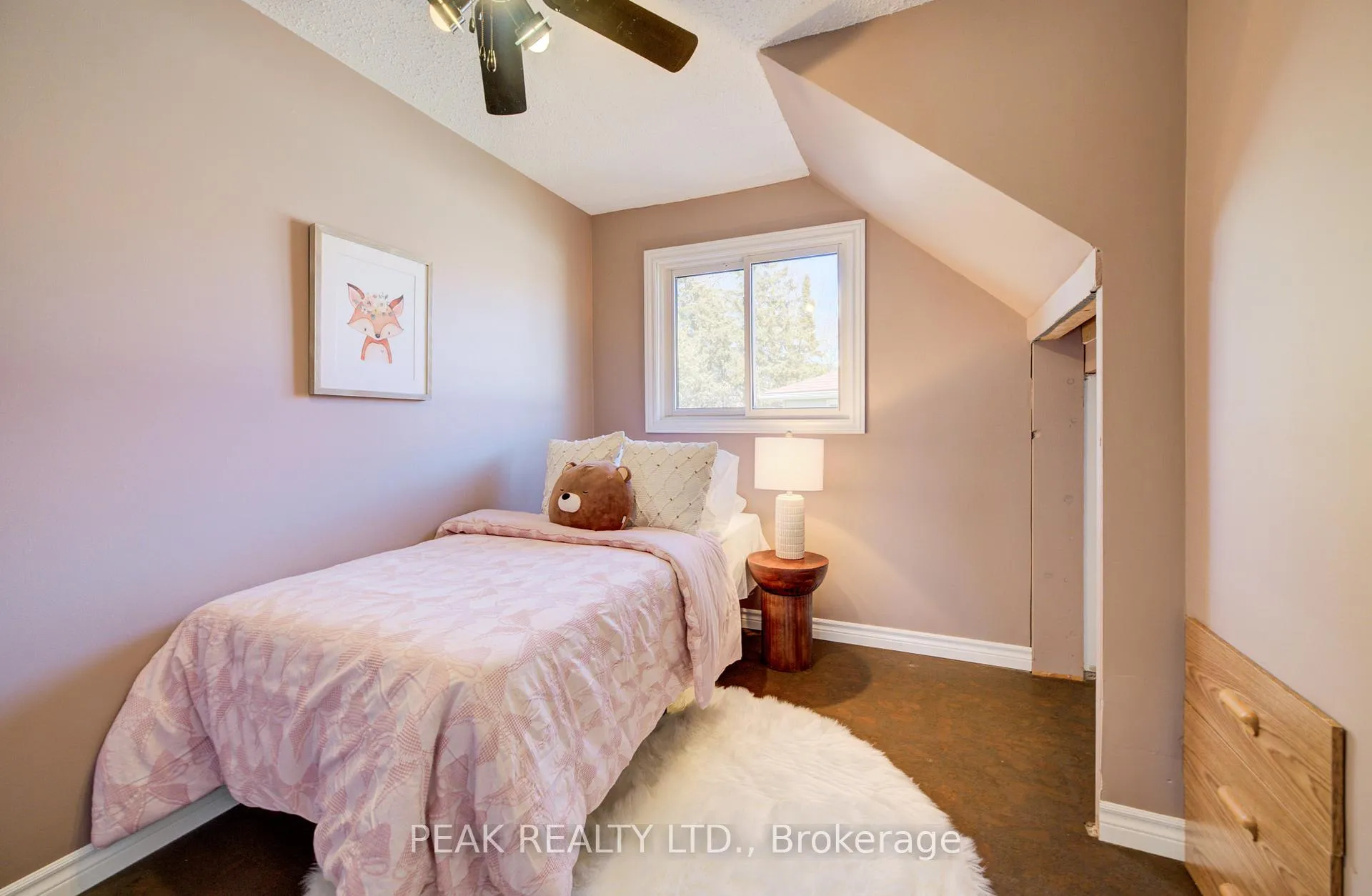 Photo 18 of 24 Farmington Place, Kitchener — HOMEH